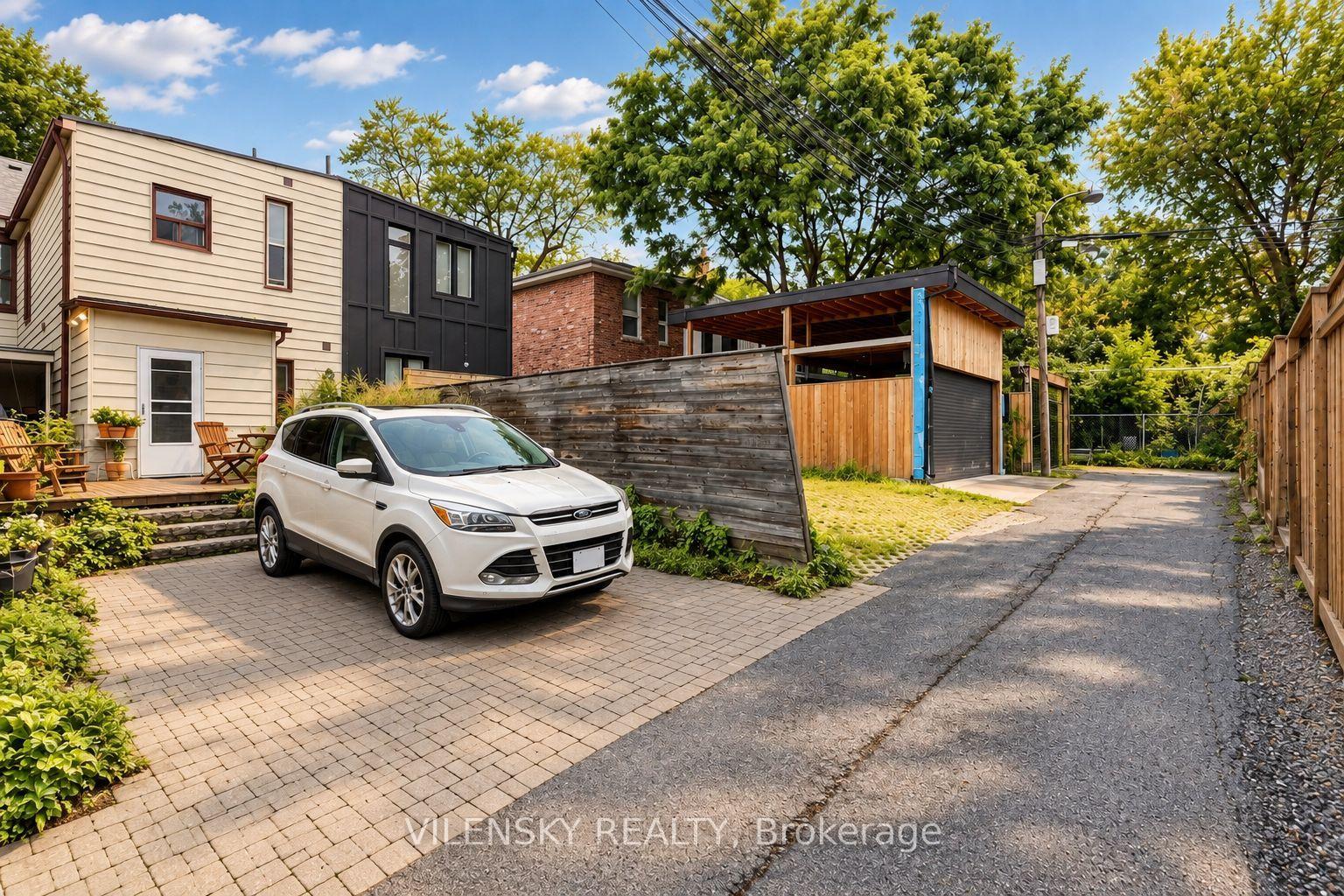 41 Lakeview Avenue, Toronto