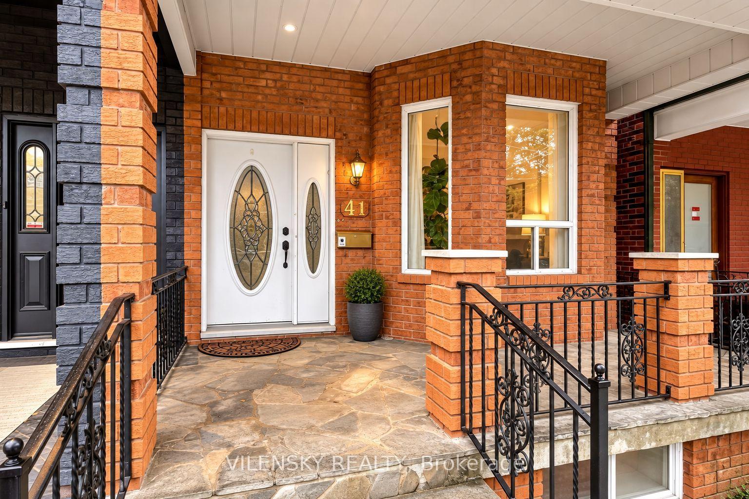 41 Lakeview Avenue, Toronto