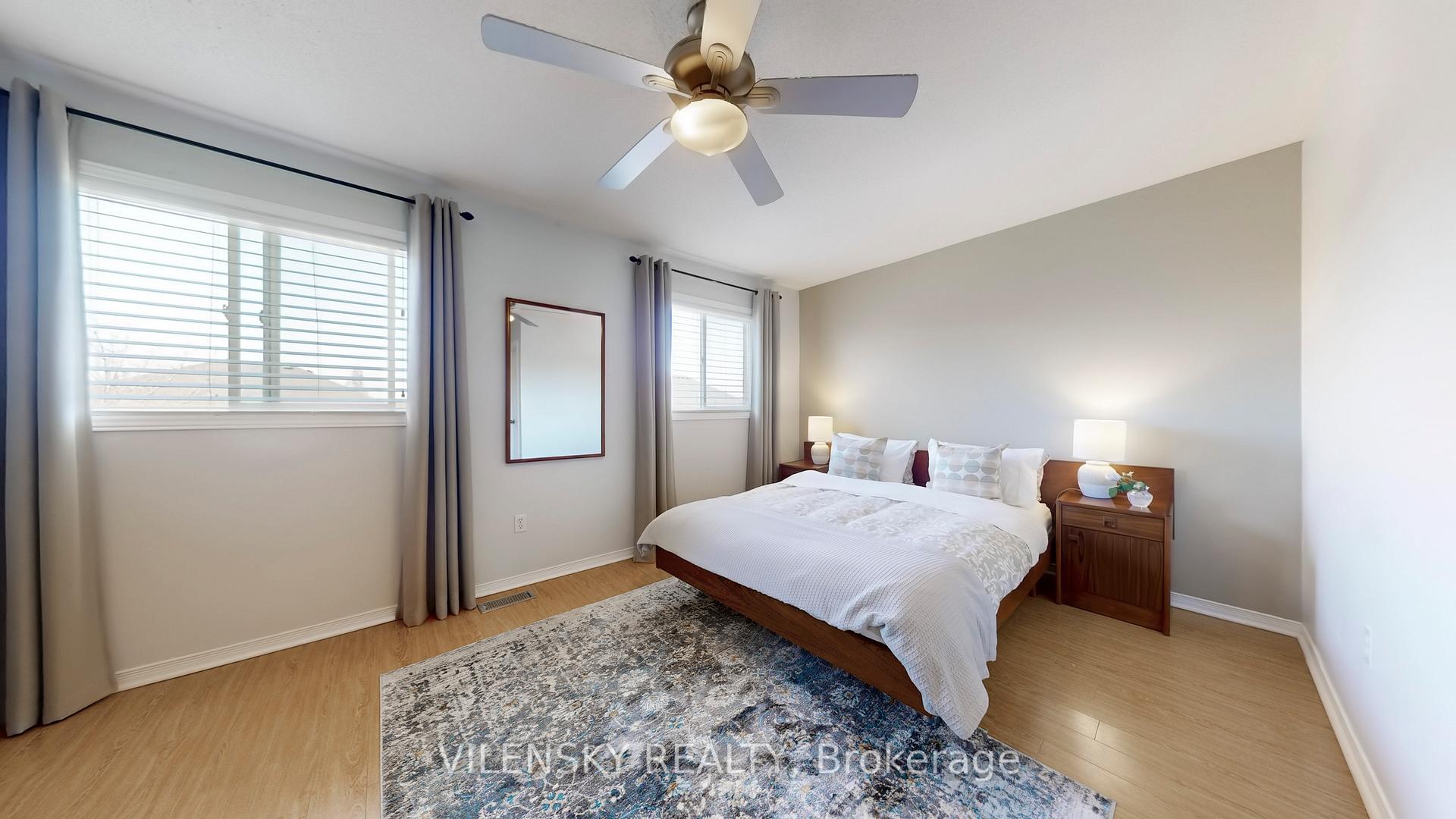 101 Foxfield Crescent