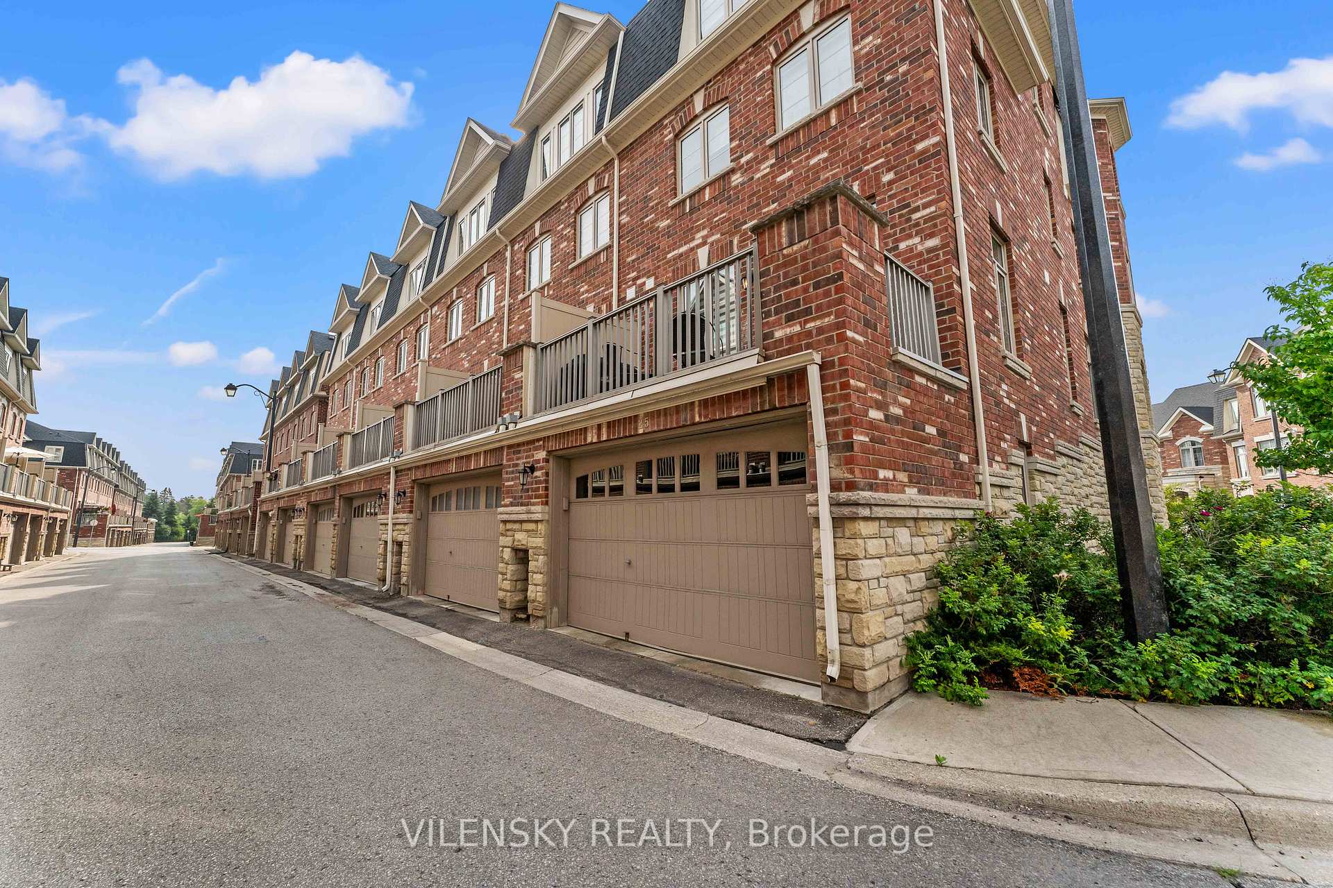 25-1331 Major Mackenzie Drive