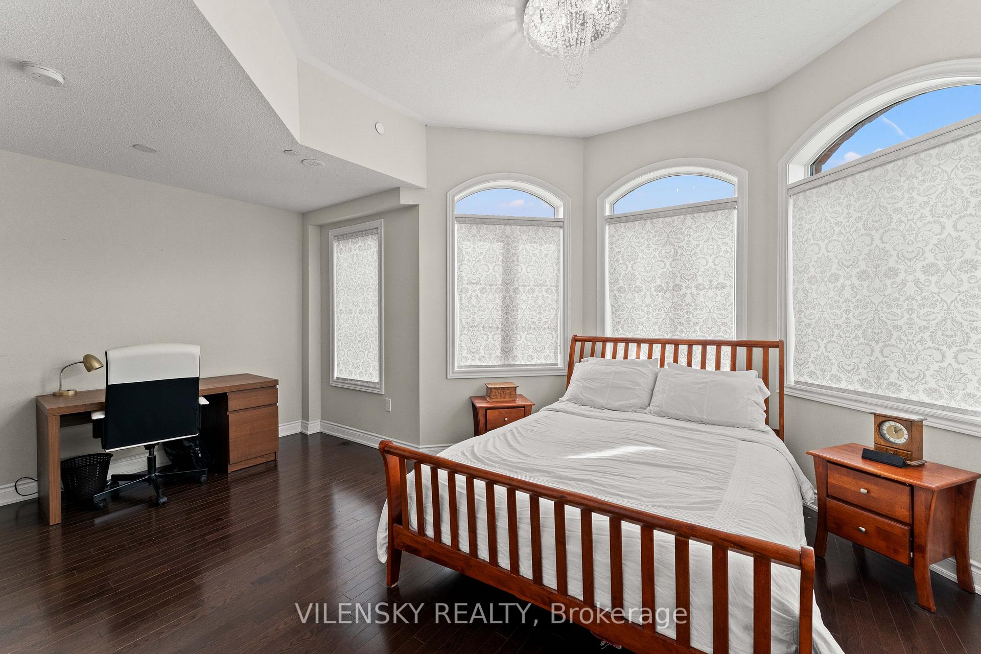 25-1331 Major Mackenzie Drive