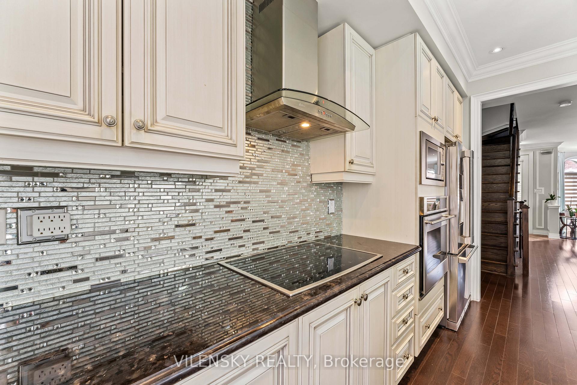25-1331 Major Mackenzie Drive