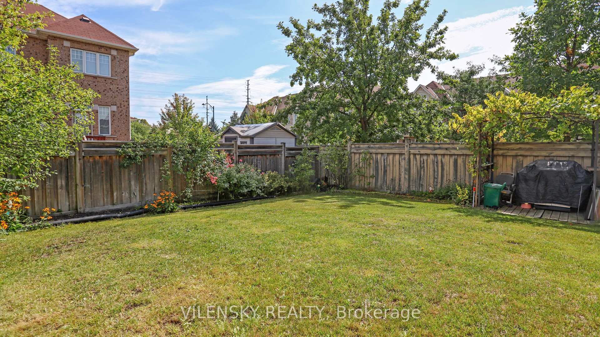 29 Elihof Drive
