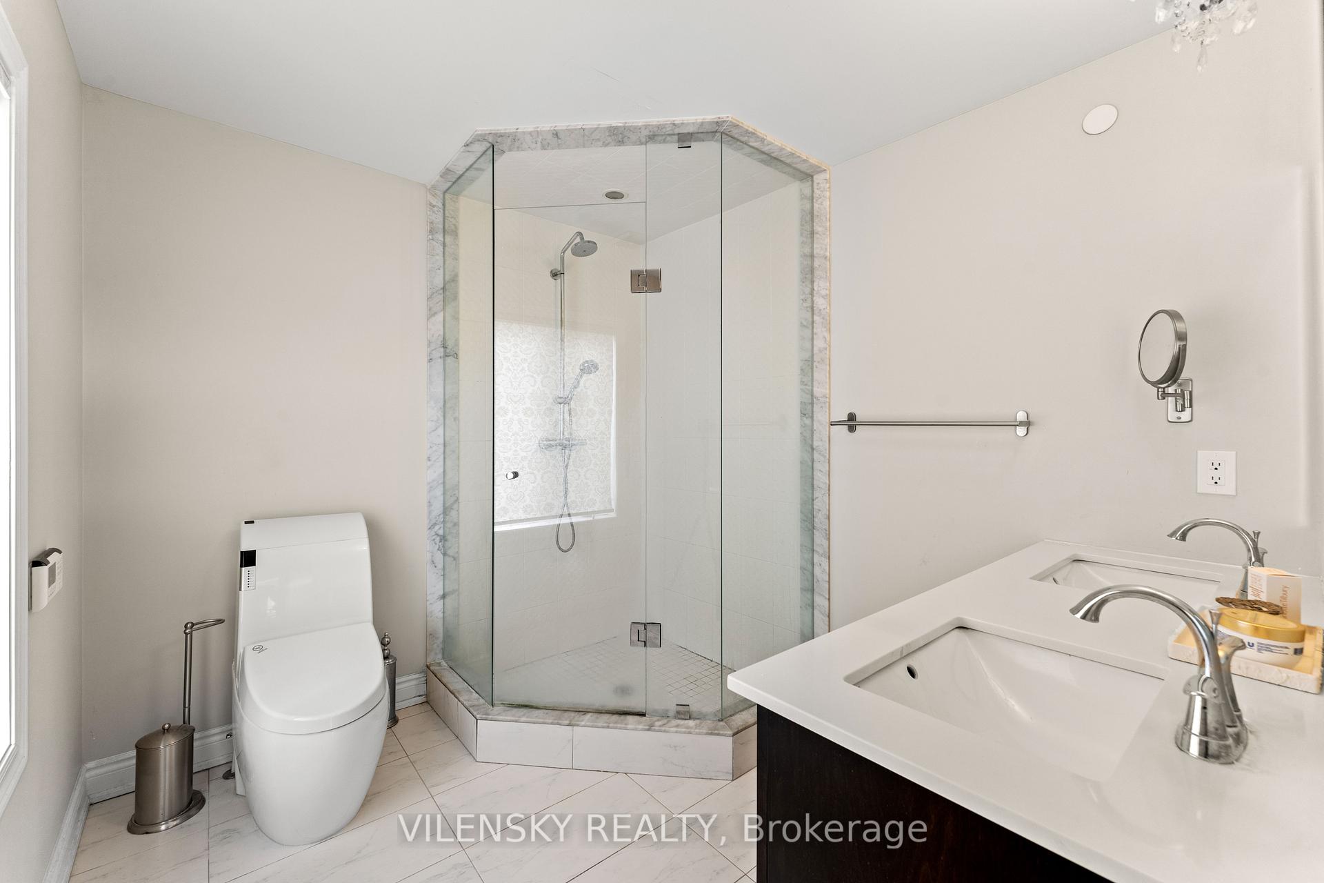 25-1331 Major Mackenzie Drive