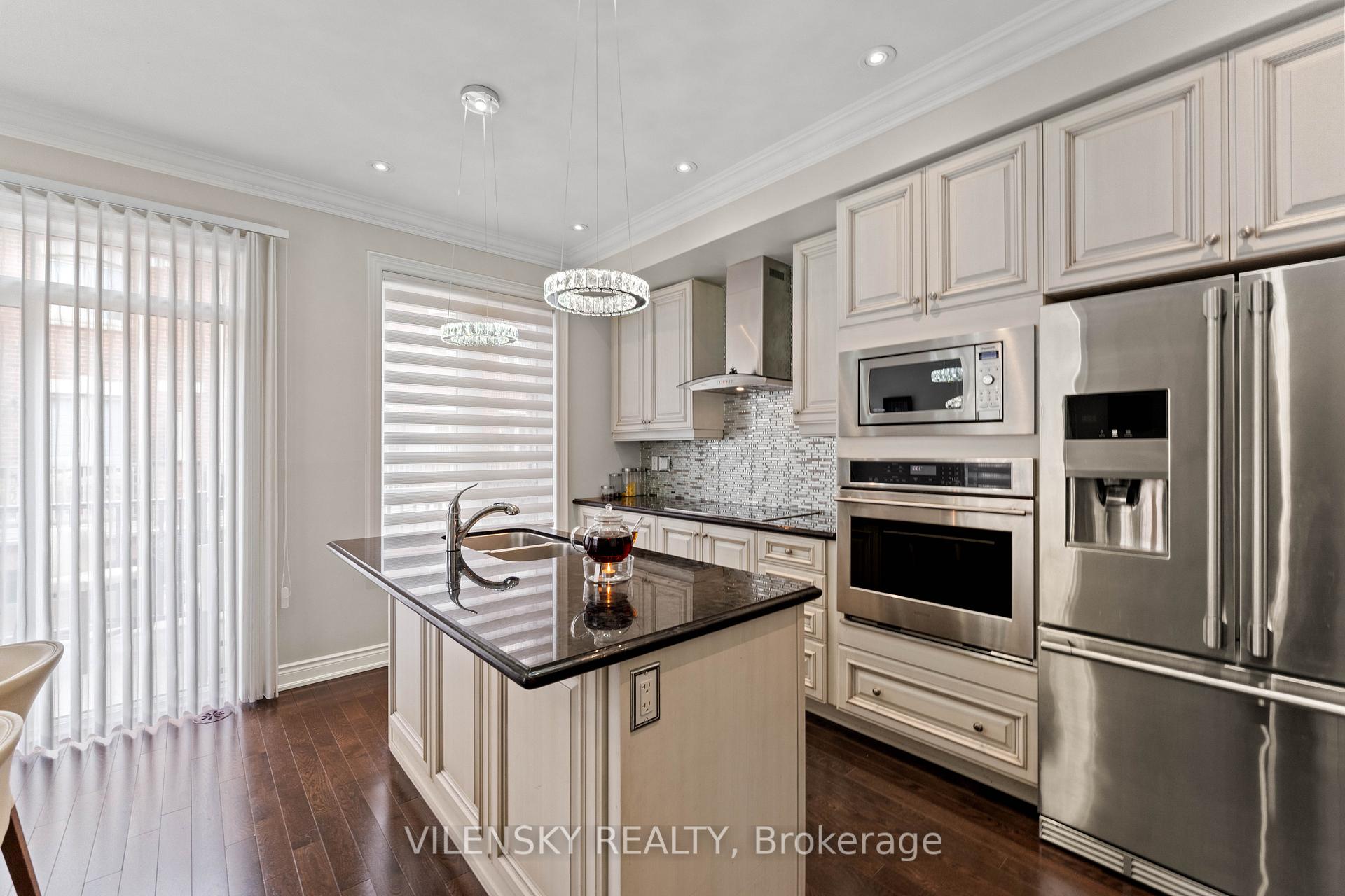 25-1331 Major Mackenzie Drive