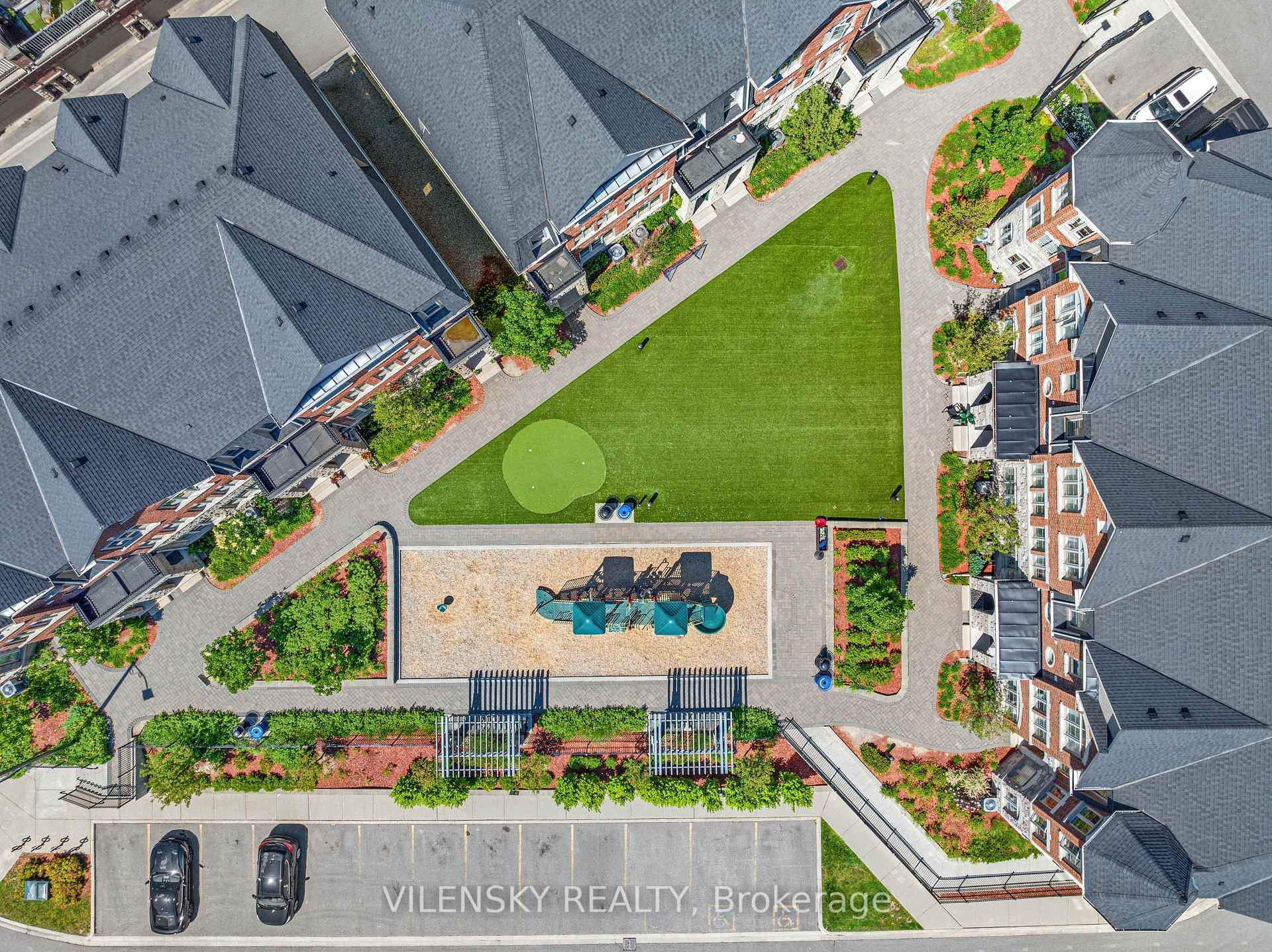 25-1331 Major Mackenzie Drive