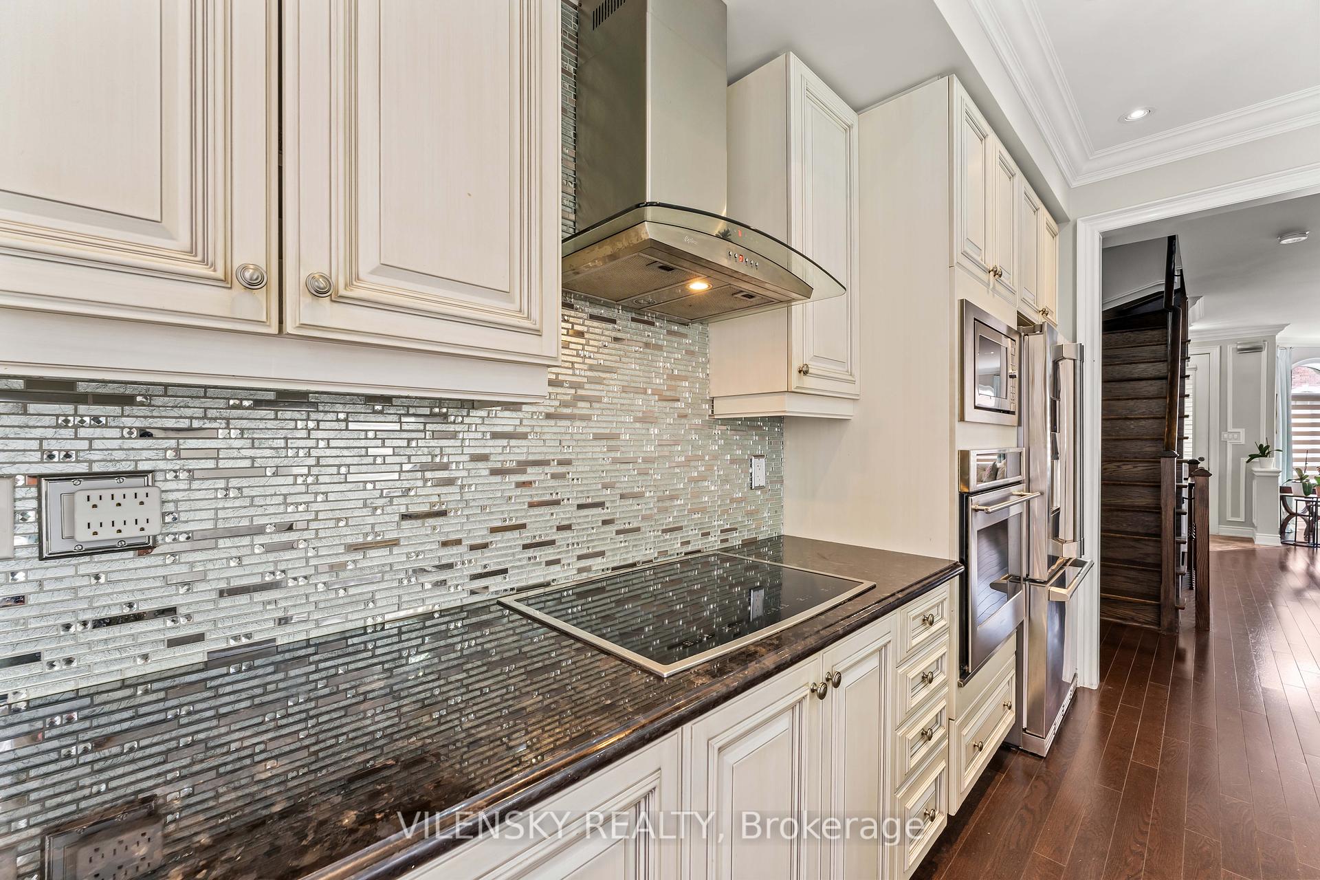 25-1331 Major Mackenzie Drive