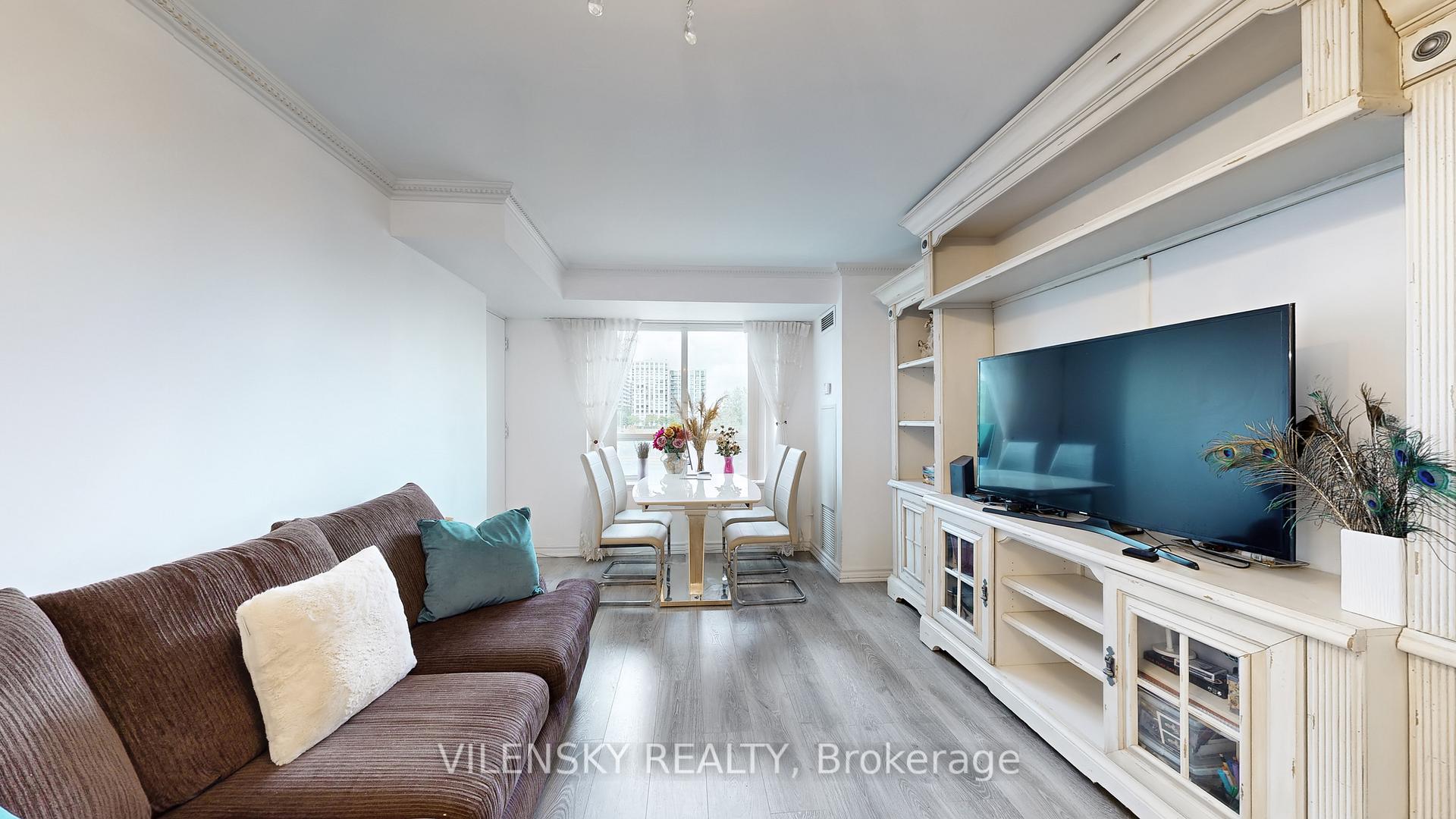 39 Oneida Crescent 215