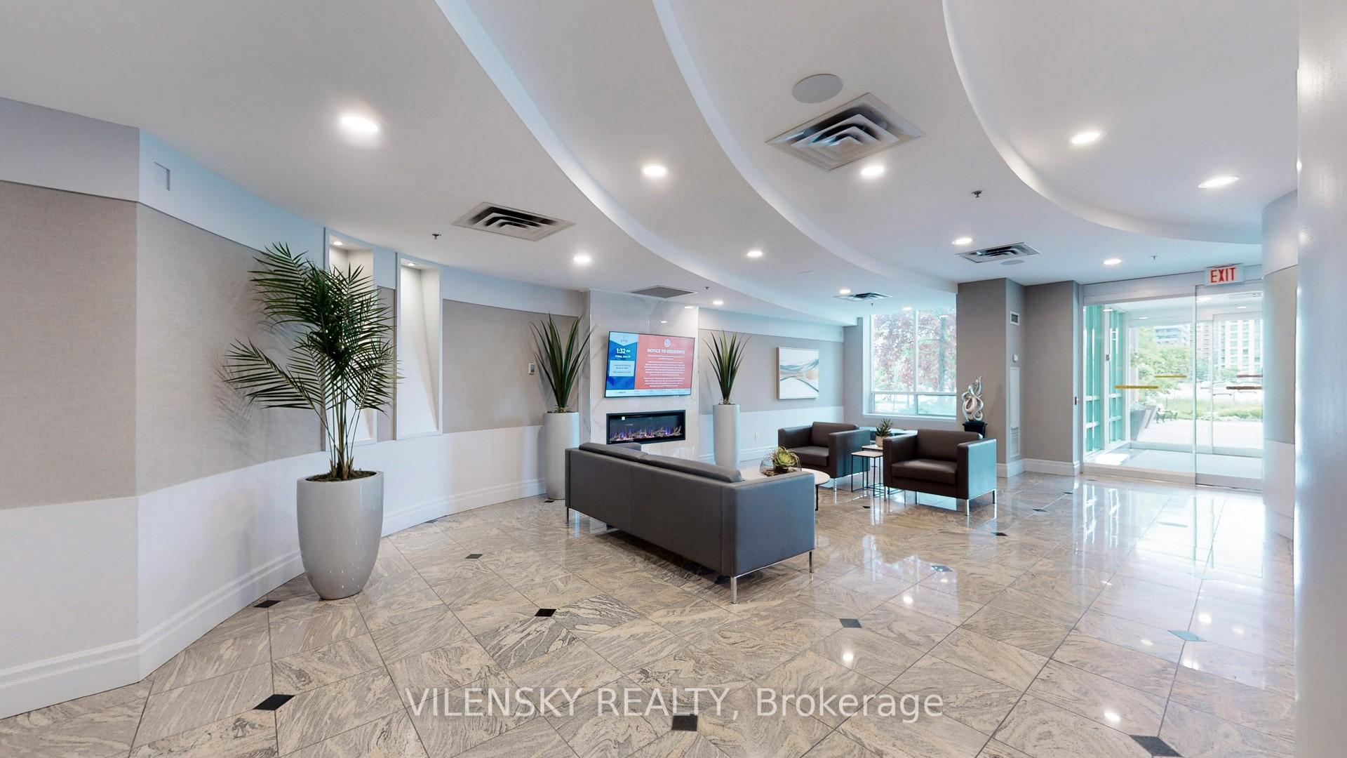 39 Oneida Crescent 215