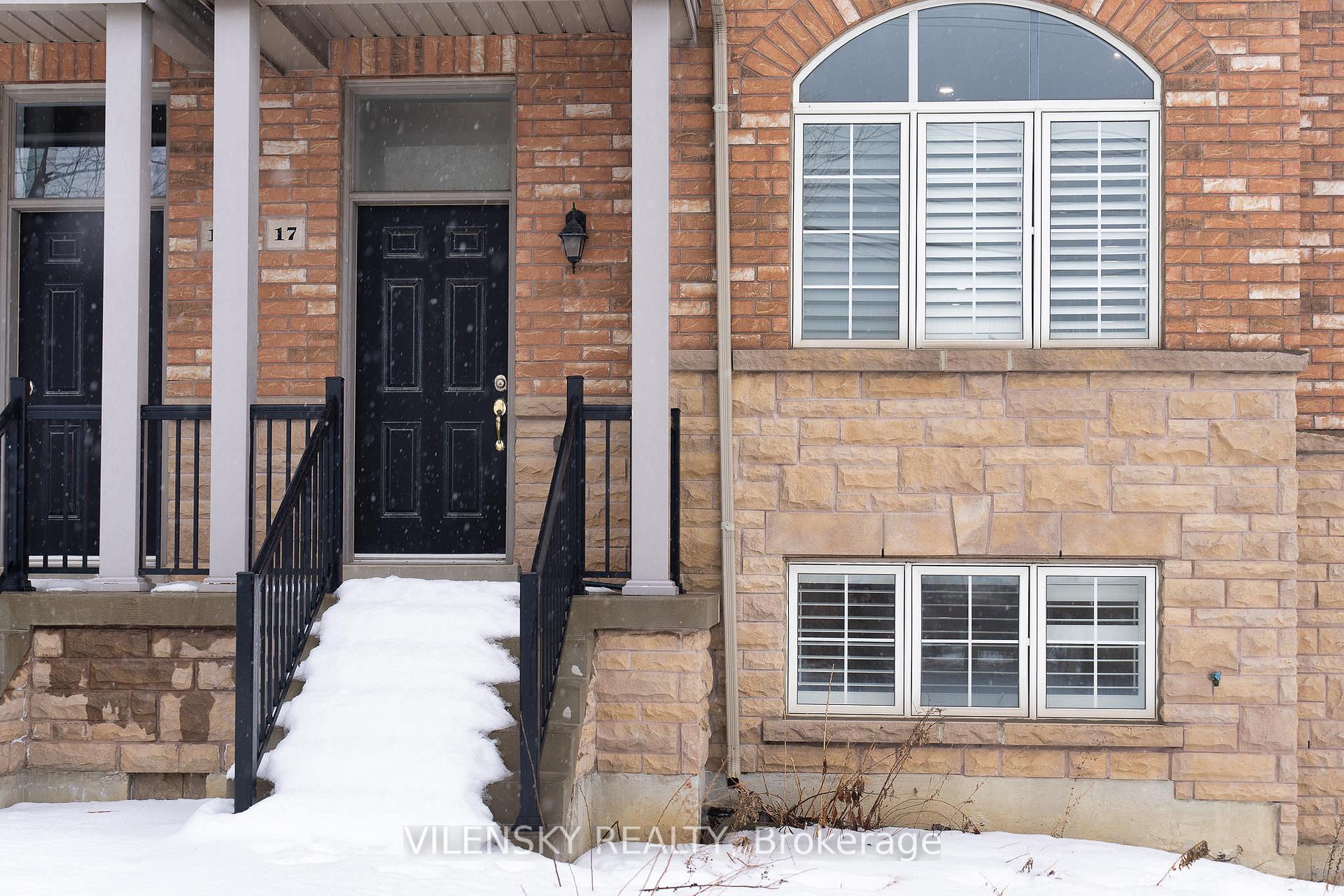 8777 Dufferin Street 17