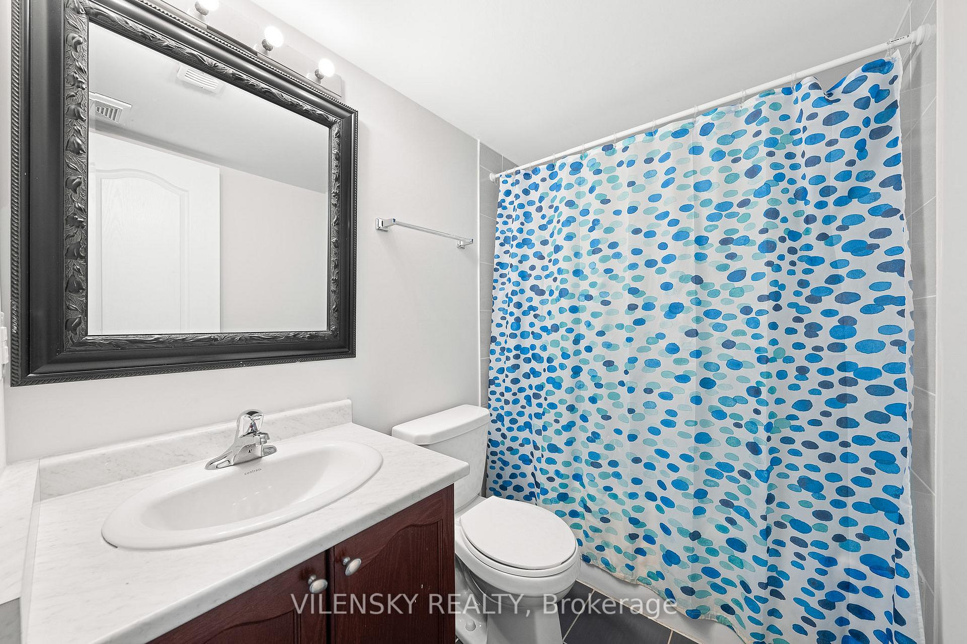 8777 Dufferin Street 17