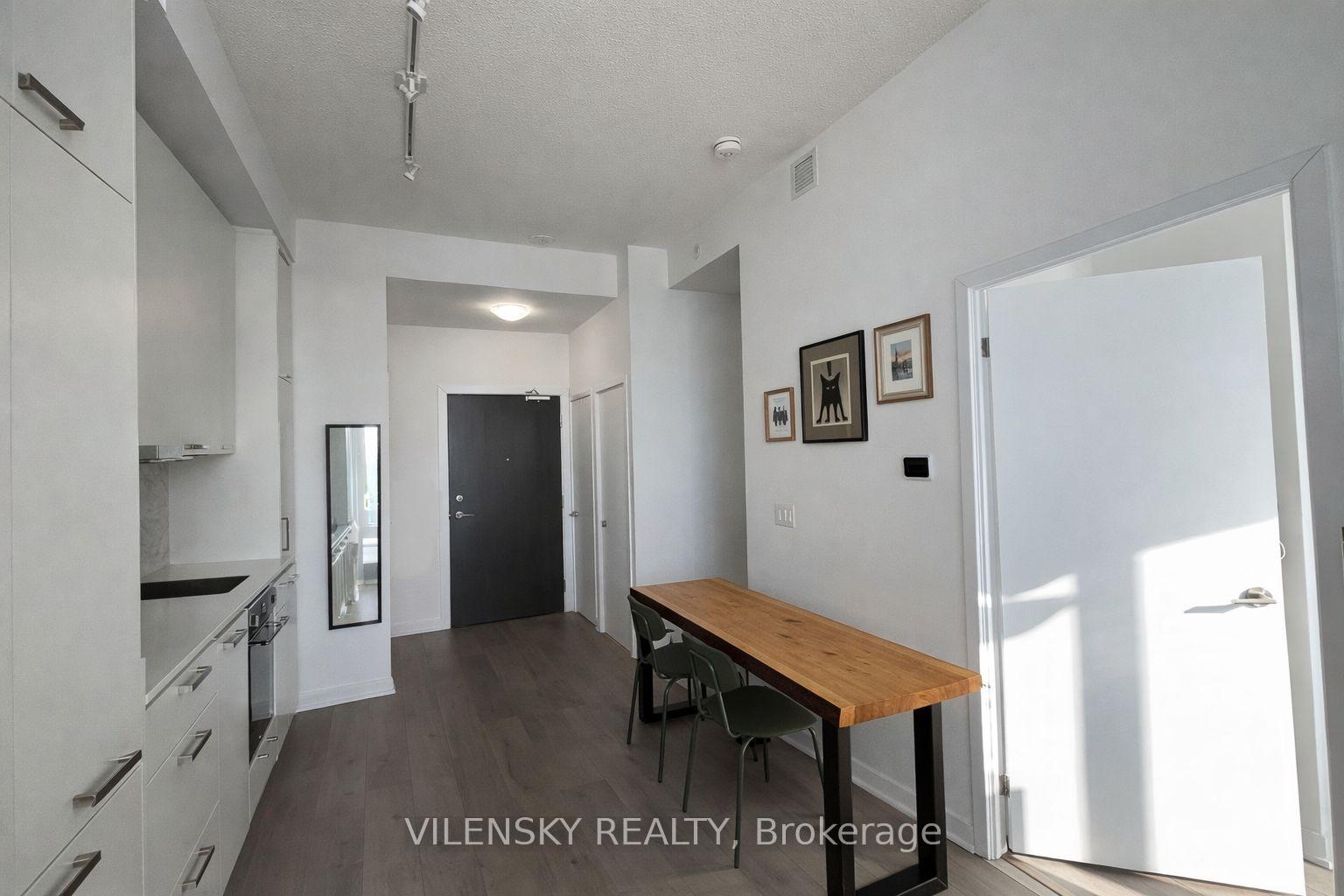 10 Honeycrisp Crescent 1206