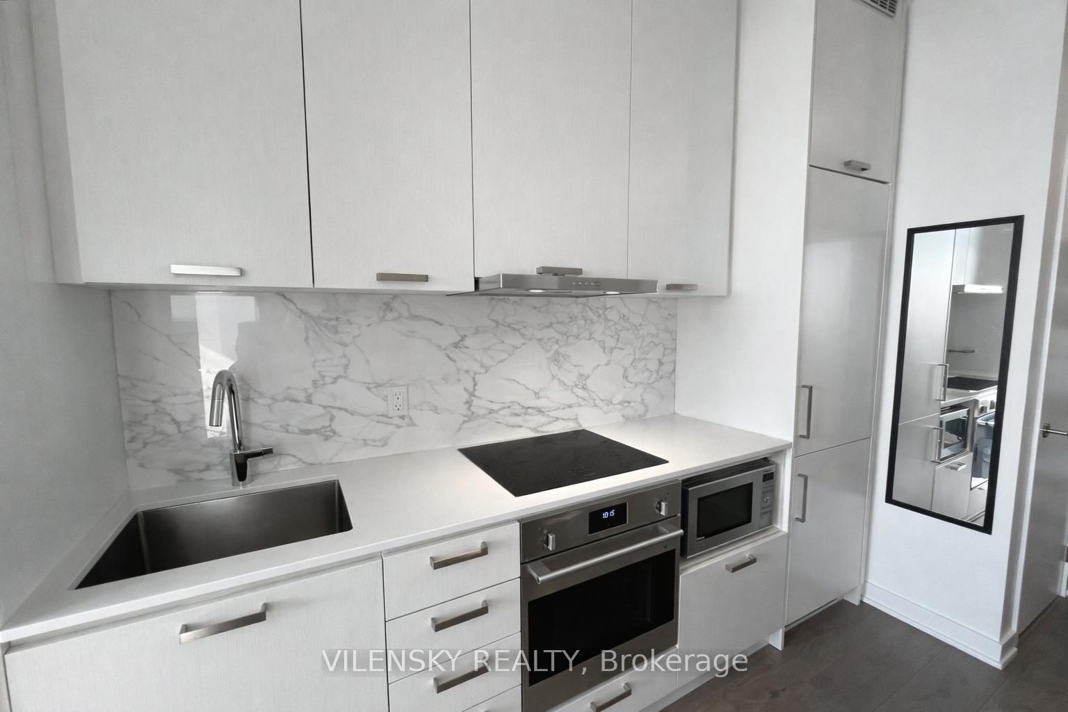 10 Honeycrisp Crescent 1206