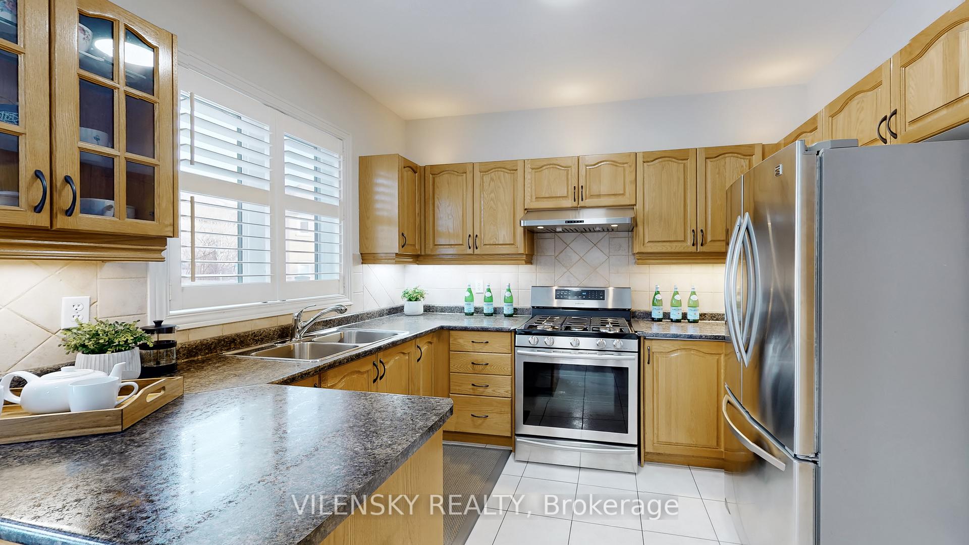 15 Gladstone Avenue, Vaughan, ON L6A 2C2, Vaughan ON, L6A 2C2