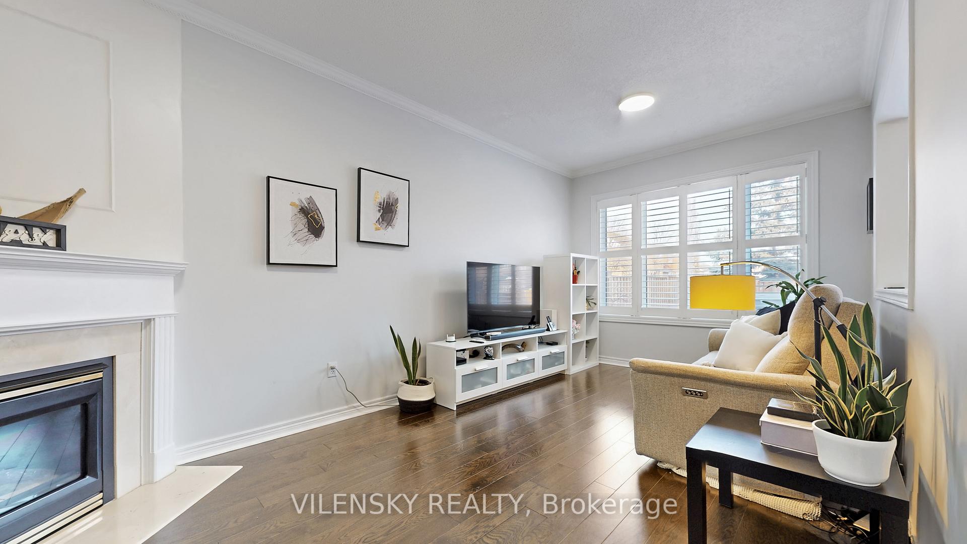 15 Gladstone Avenue, Vaughan, ON L6A 2C2, Vaughan ON, L6A 2C2