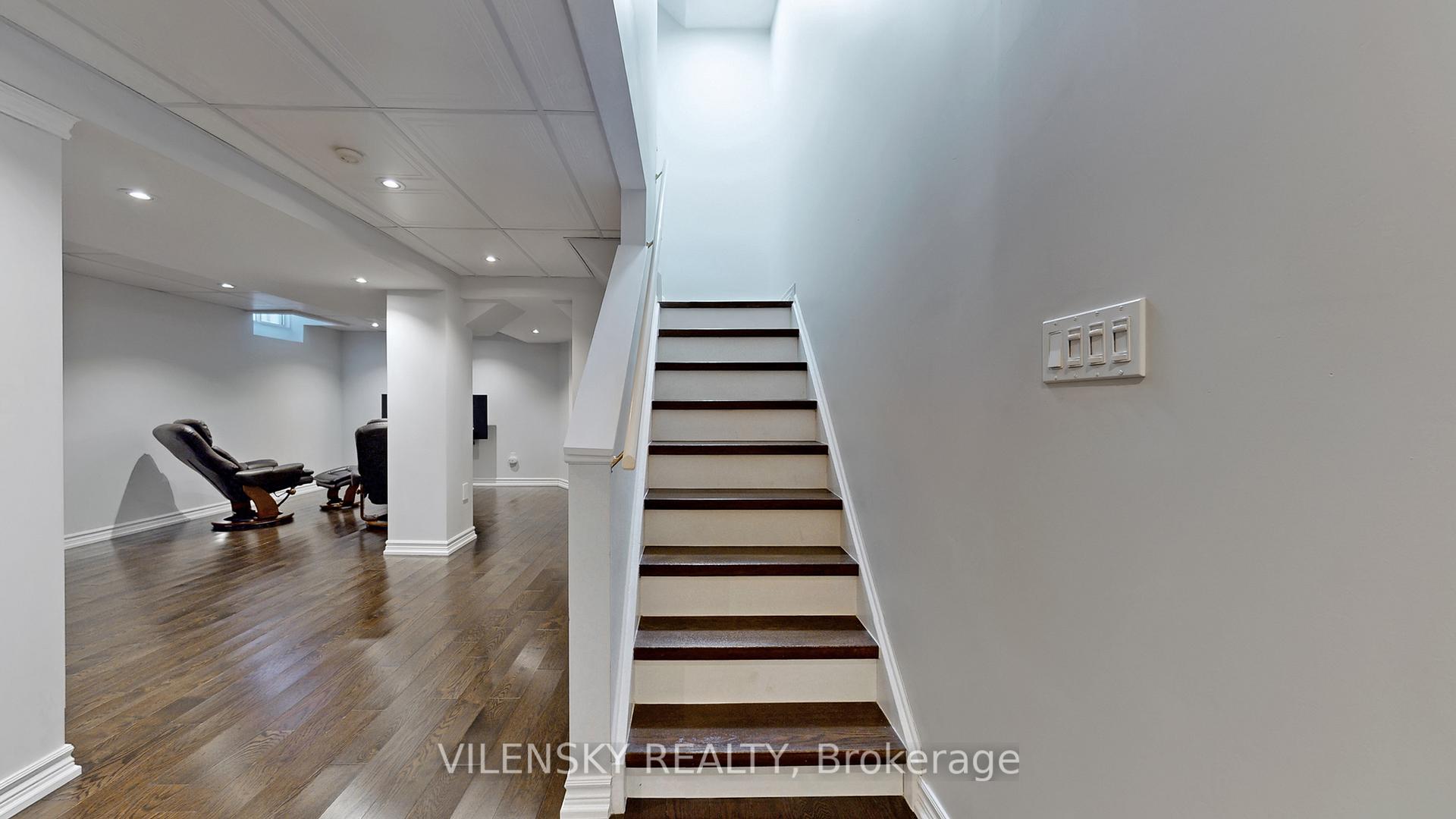 15 Gladstone Avenue, Vaughan, ON L6A 2C2, Vaughan ON, L6A 2C2