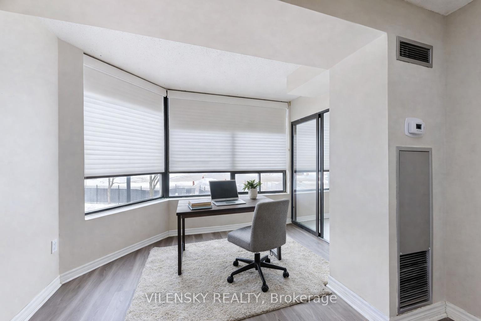 7460 Bathurst Street 214, Vaughan, ON L4J 7K9, Vaughan ON, L4J 7K9