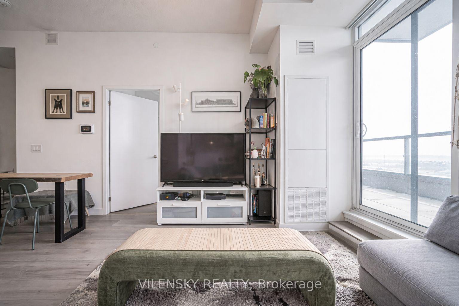 10 Honeycrisp Crescent 1206, Vaughan, ON L4K 0M7