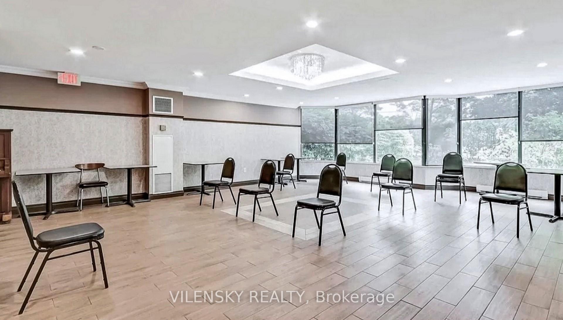 7460 Bathurst St #214 | 2-Bed Condo For Sale in Thornhill | Vilensky Realt