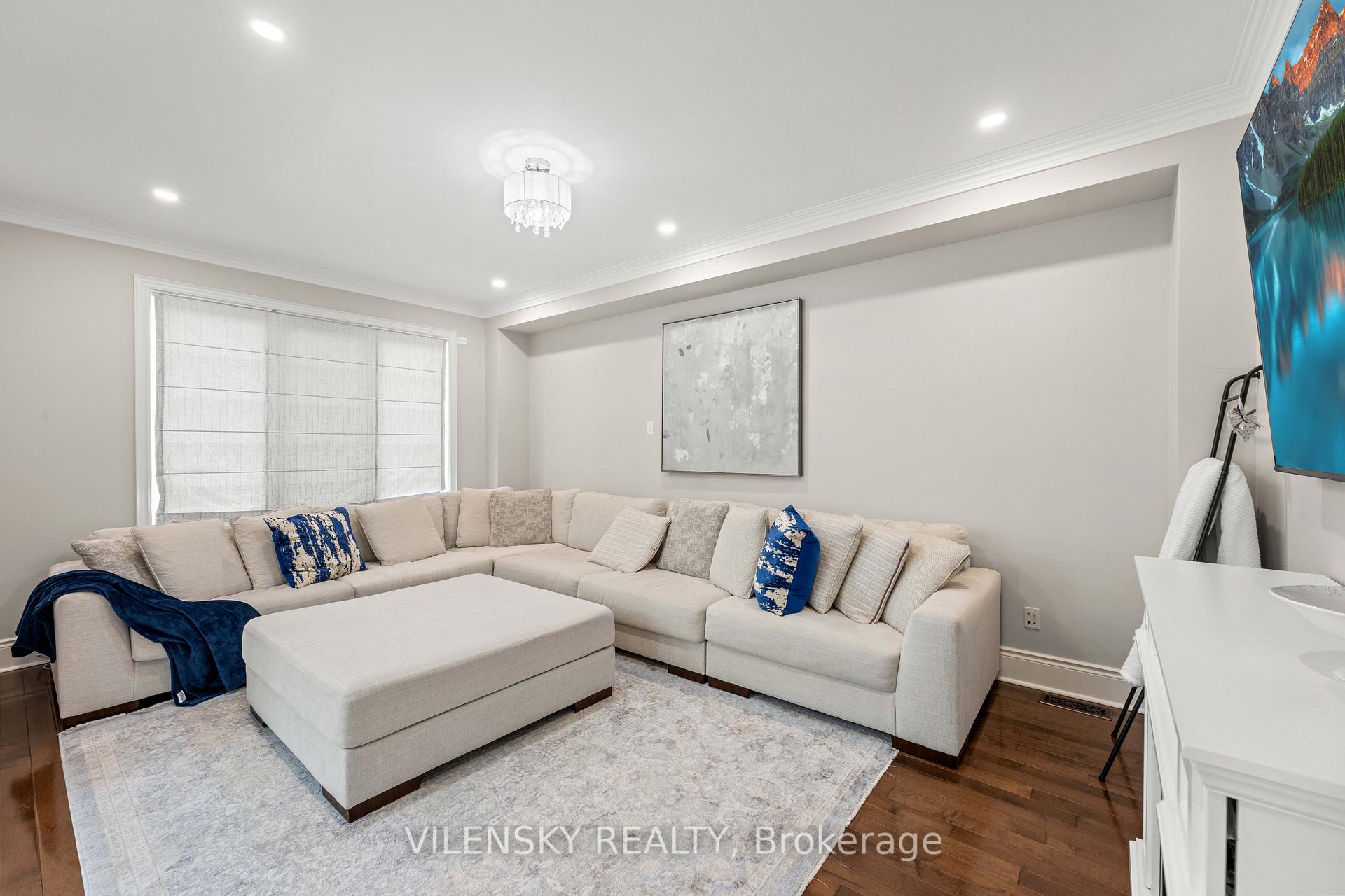 Luxury 4-Bed Family Home | 235 Israel Zilber Dr, Patterson Vaughan, Upper Thornhill Estates | Vilensky Realty