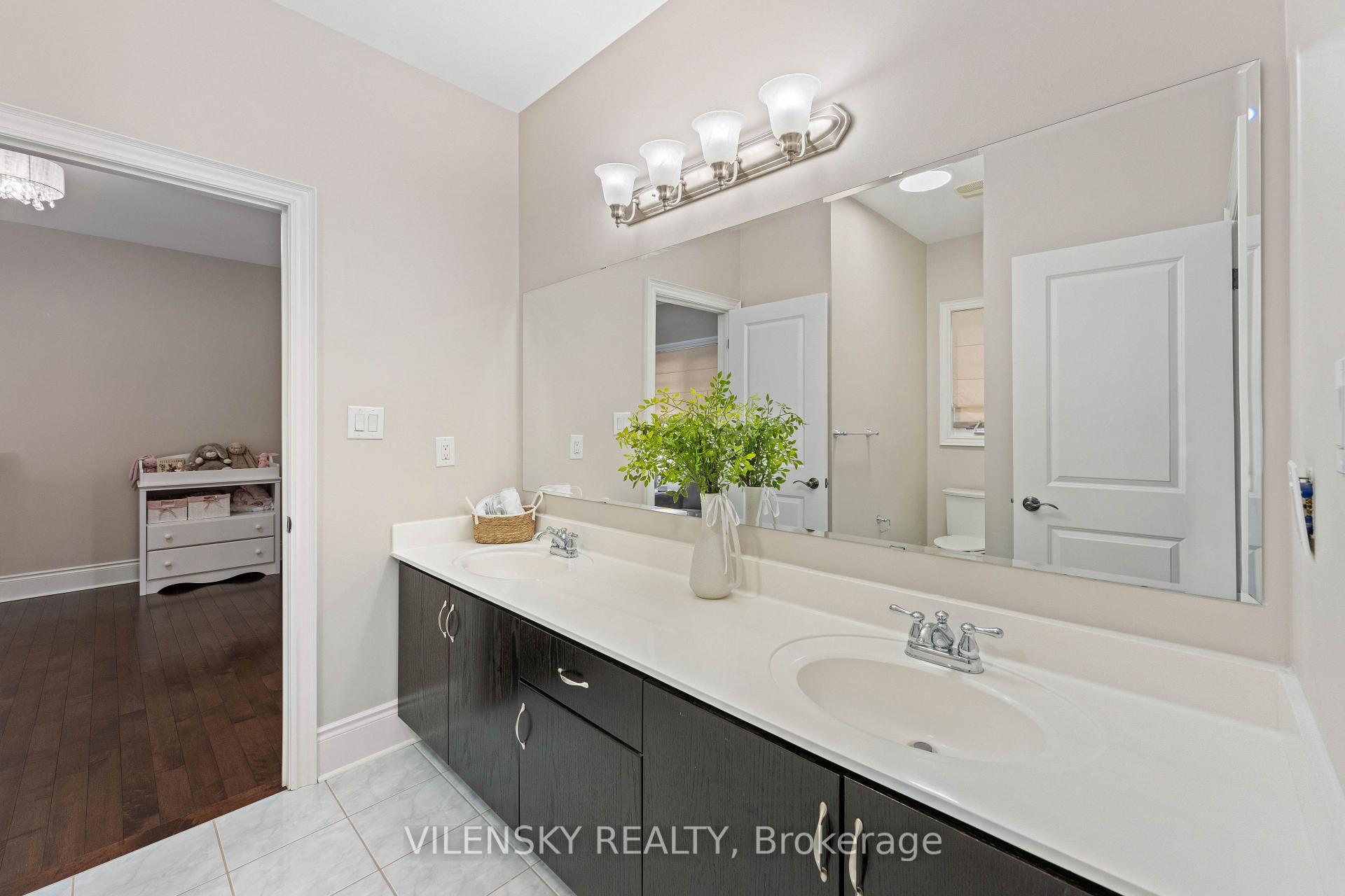 Luxury 4-Bed Family Home | 235 Israel Zilber Dr, Patterson Vaughan, Upper Thornhill Estates | Vilensky Realty
