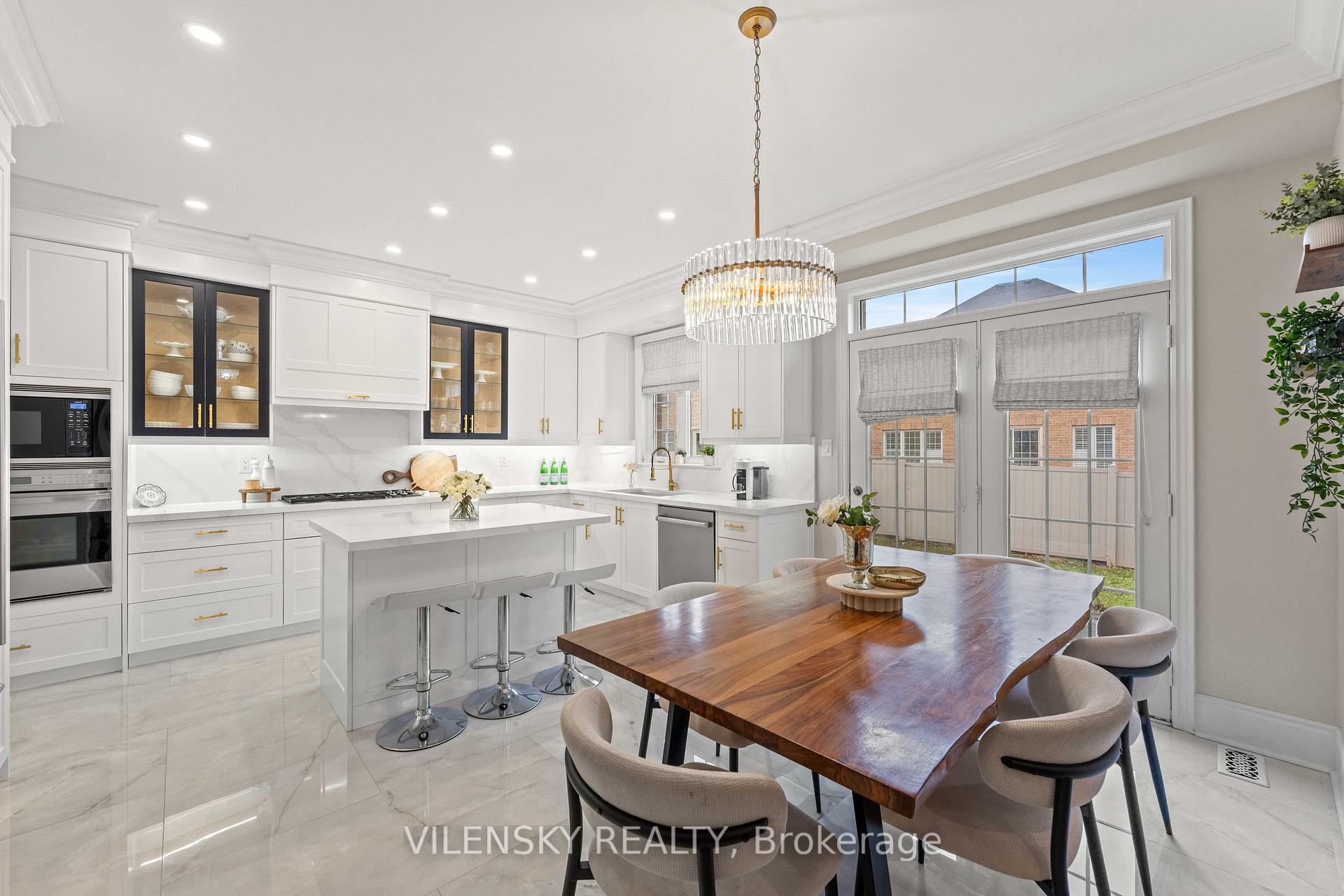 Luxury 4-Bed Family Home | 235 Israel Zilber Dr, Patterson Vaughan, Upper Thornhill Estates | Vilensky Realty