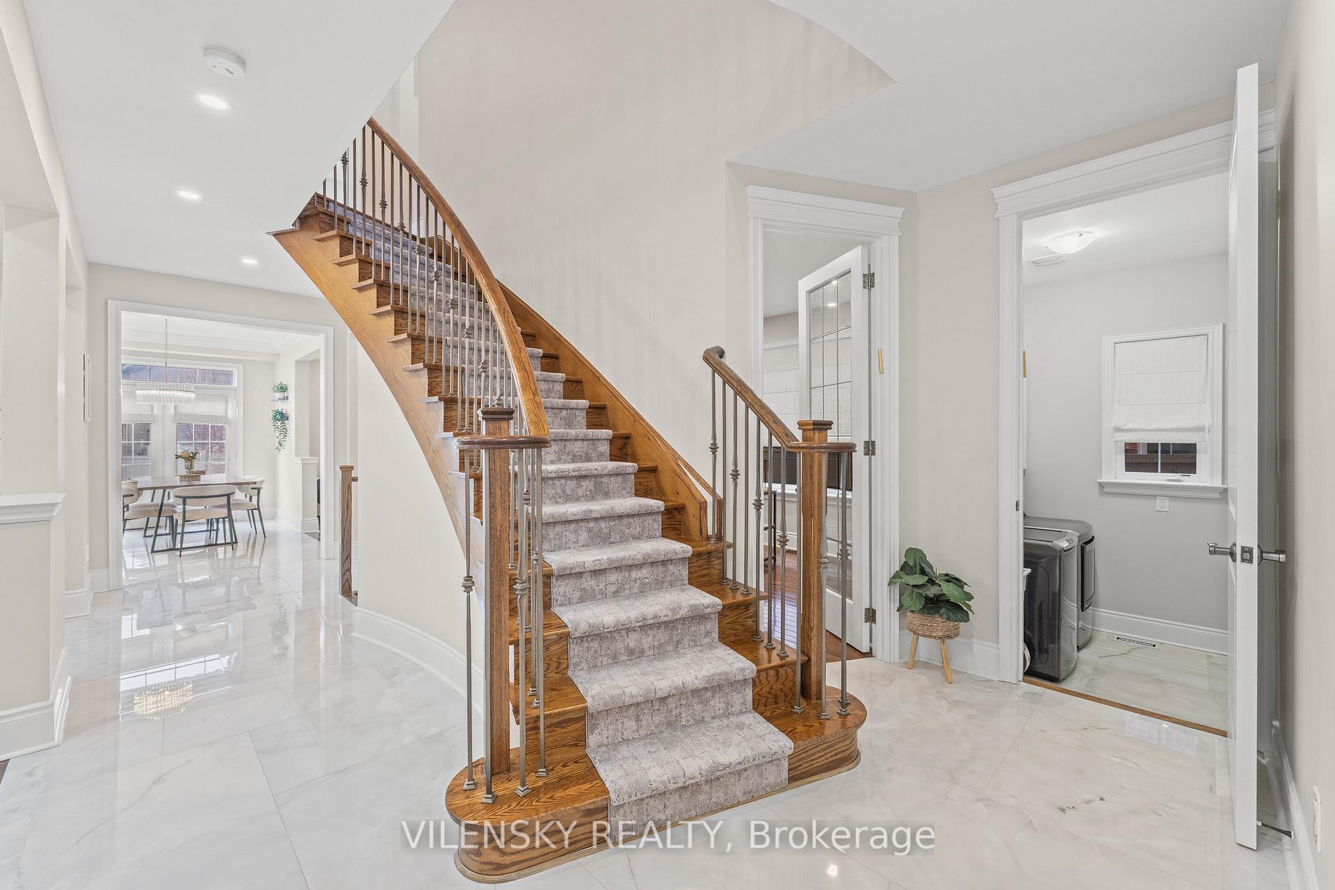 Luxury 4-Bed Family Home | 235 Israel Zilber Dr, Patterson Vaughan, Upper Thornhill Estates | Vilensky Realty