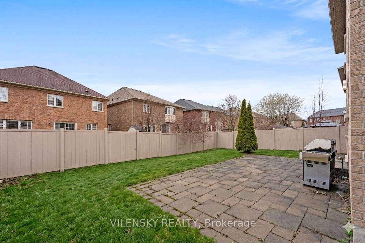 Luxury 4-Bed Family Home | 235 Israel Zilber Dr, Patterson Vaughan, Upper Thornhill Estates | Vilensky Realty
