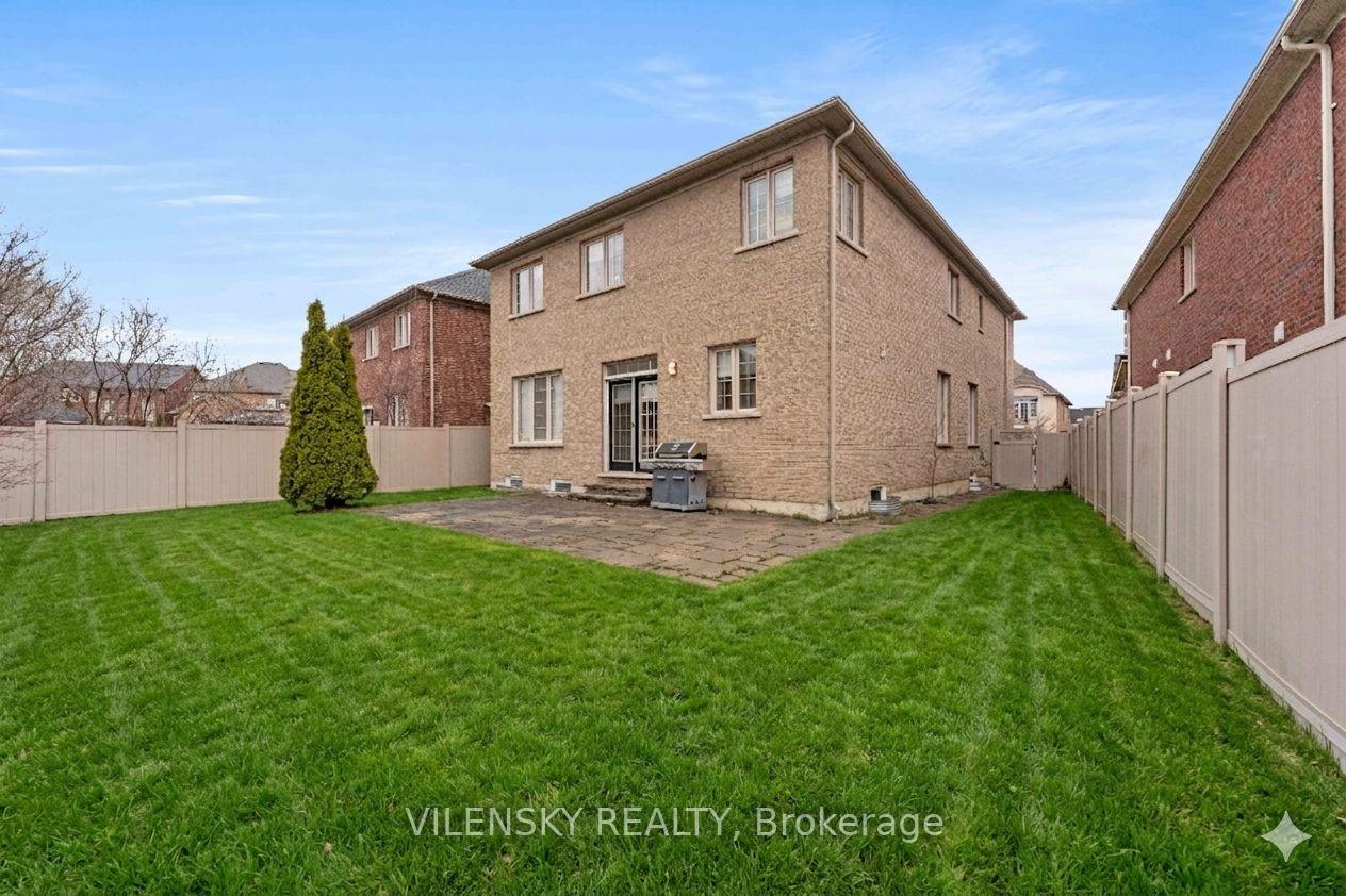Luxury 4-Bed Family Home | 235 Israel Zilber Dr, Patterson Vaughan, Upper Thornhill Estates | Vilensky Realty