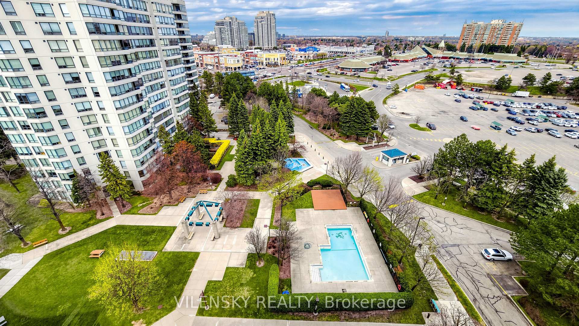 Suite 1402 – 110 Promenade Circle | Renovated Luxury Condo Thornhill | Vilensky Realty