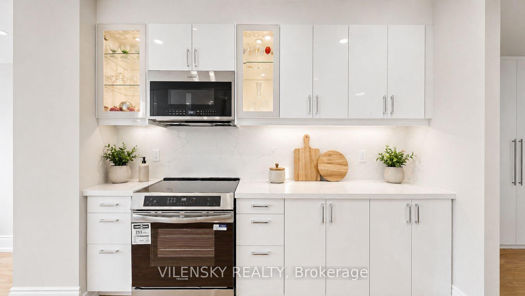Suite 1402 – 110 Promenade Circle | Renovated Luxury Condo Thornhill | Vilensky Realty