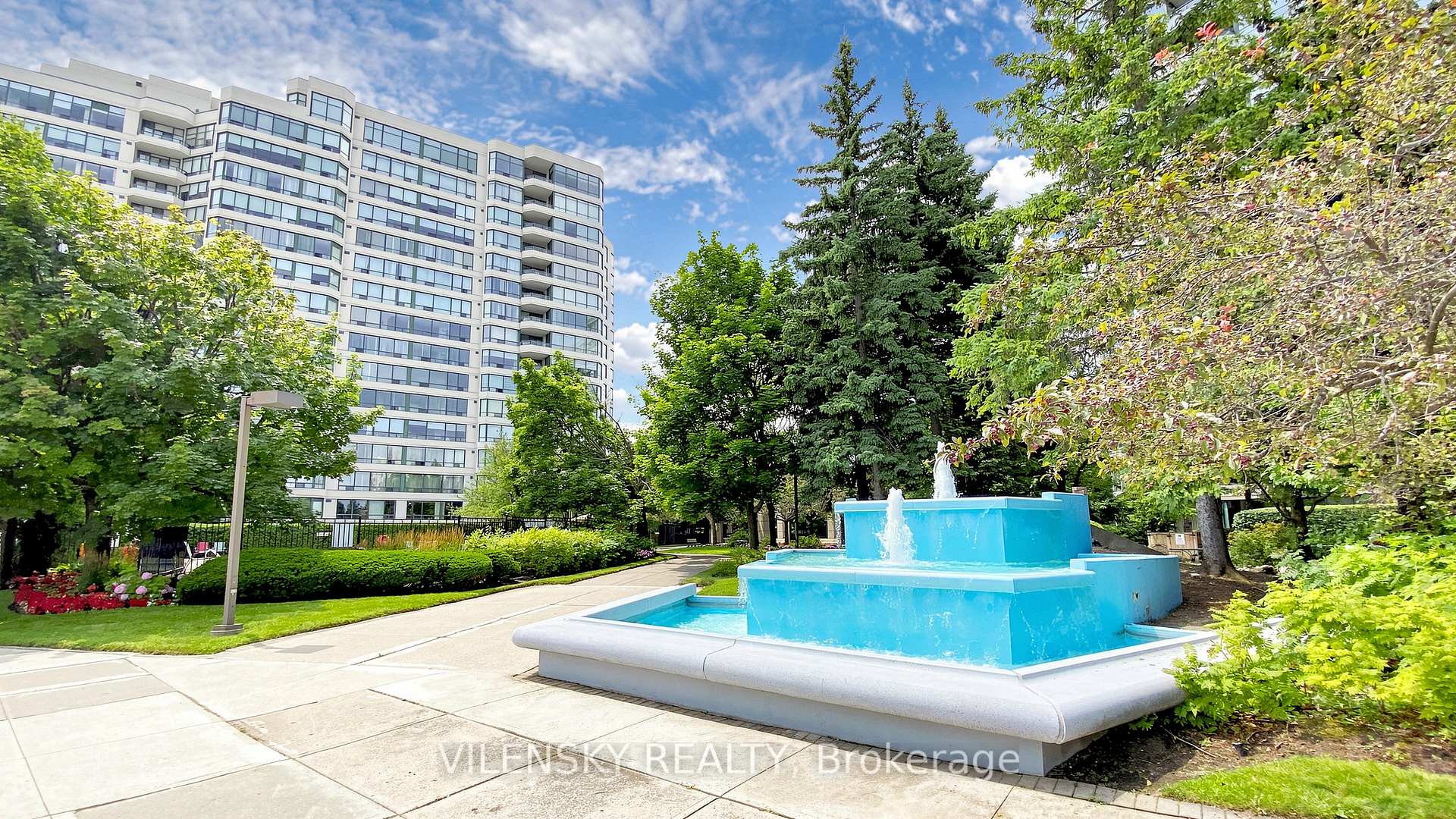 Suite 1402 – 110 Promenade Circle | Renovated Luxury Condo Thornhill | Vilensky Realty
