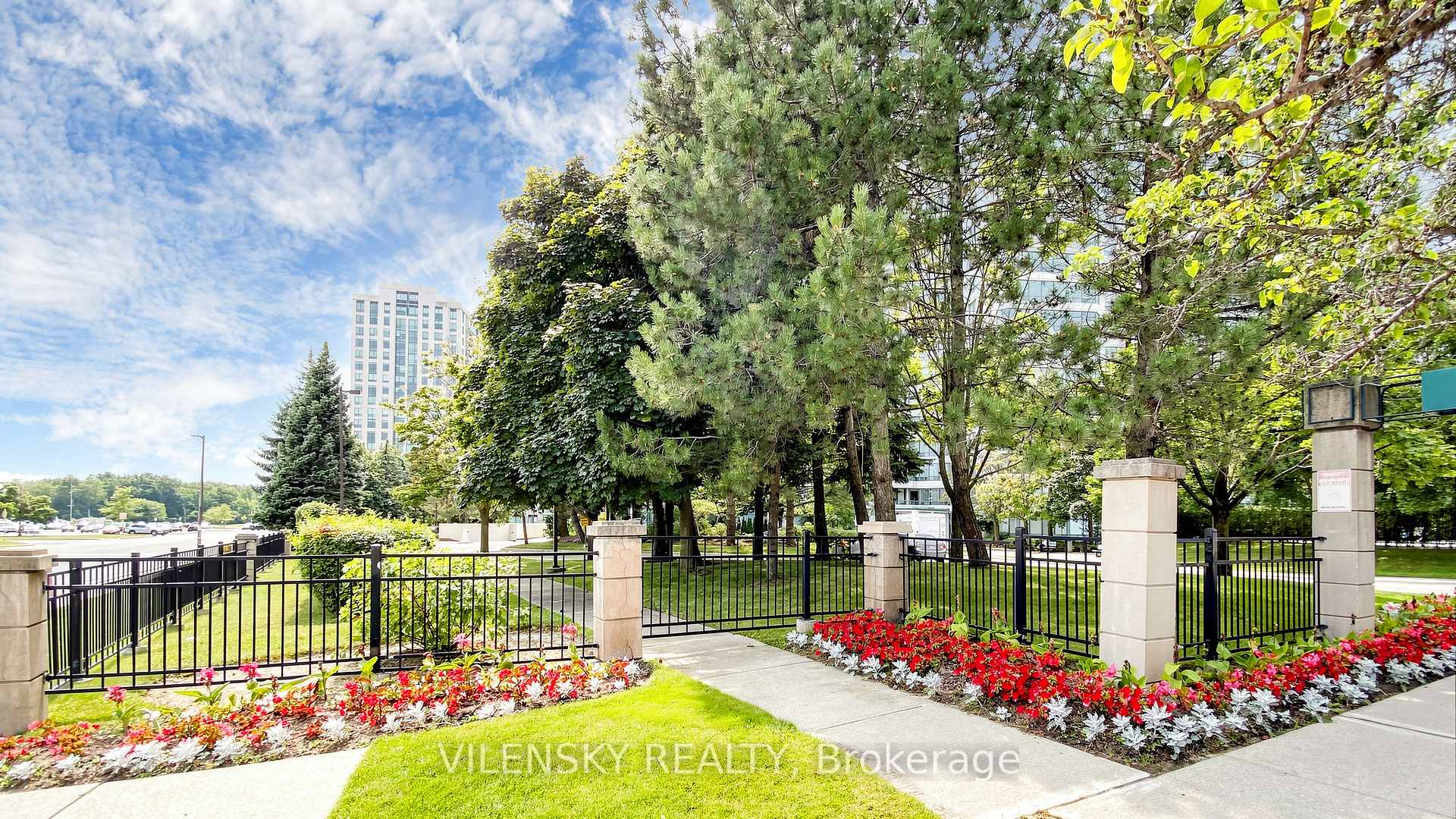 Suite 1402 – 110 Promenade Circle | Renovated Luxury Condo Thornhill | Vilensky Realty