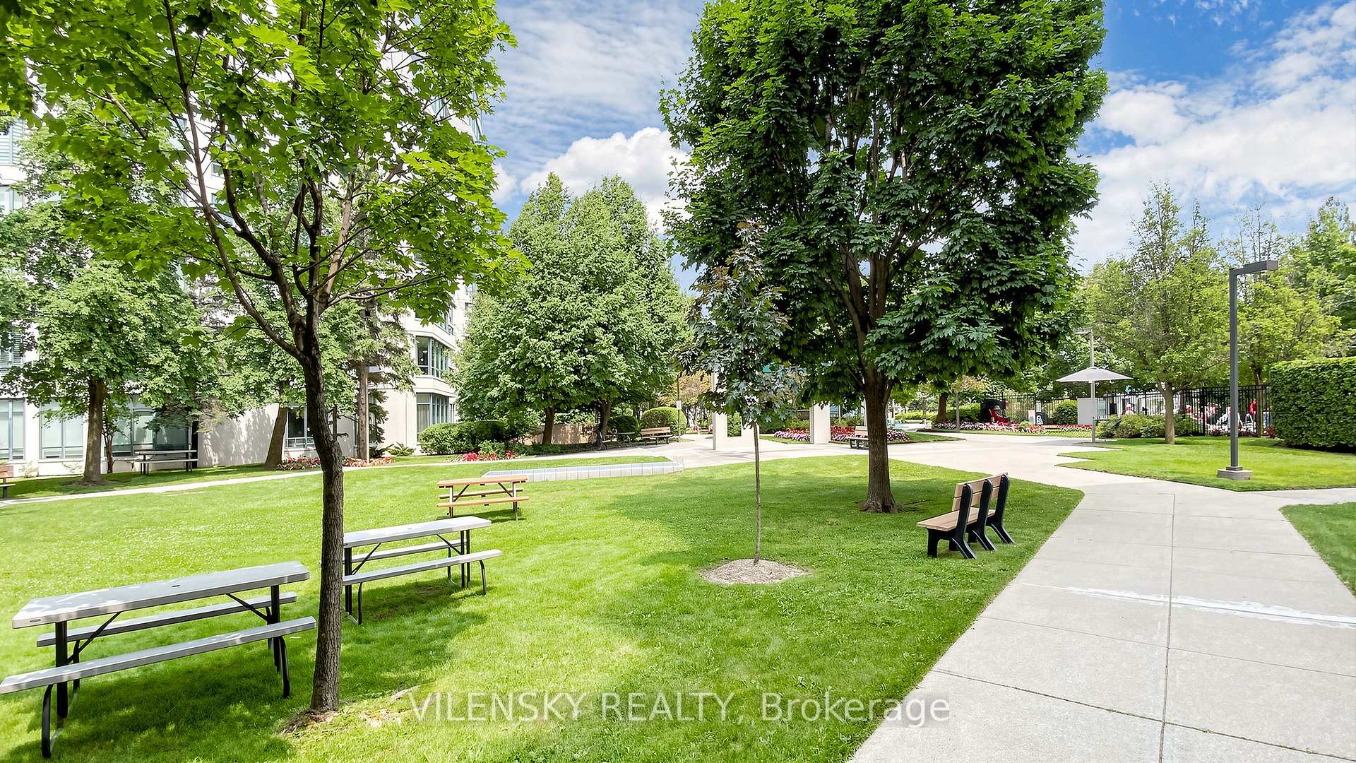 Suite 1402 – 110 Promenade Circle | Renovated Luxury Condo Thornhill | Vilensky Realty