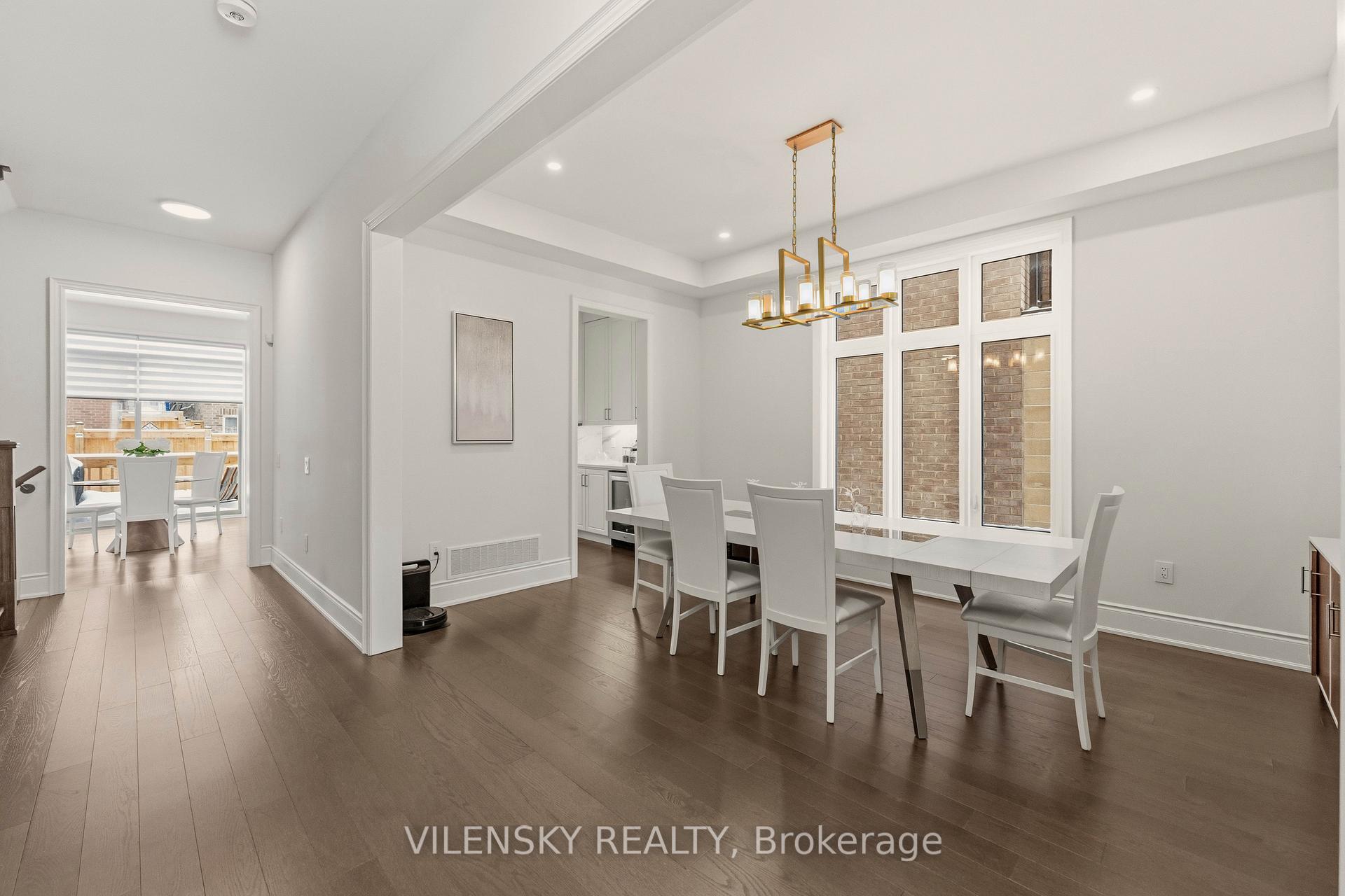 Luxury 5-Bed Family Home for Sale | 23 Watershed Gate, Queensville East Gwillimbury | Vilensky Realty