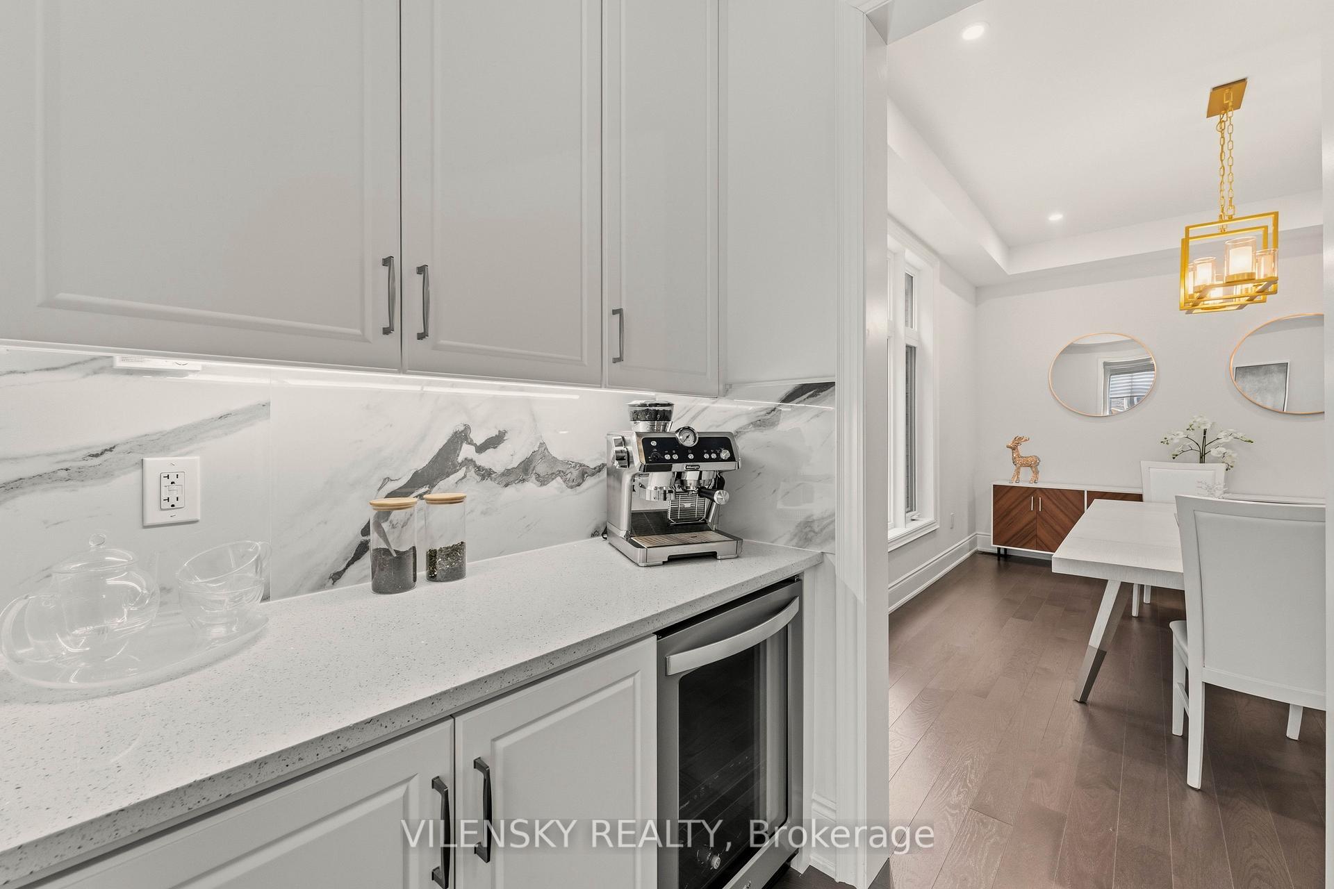 Luxury 5-Bed Family Home for Sale | 23 Watershed Gate, Queensville East Gwillimbury | Vilensky Realty