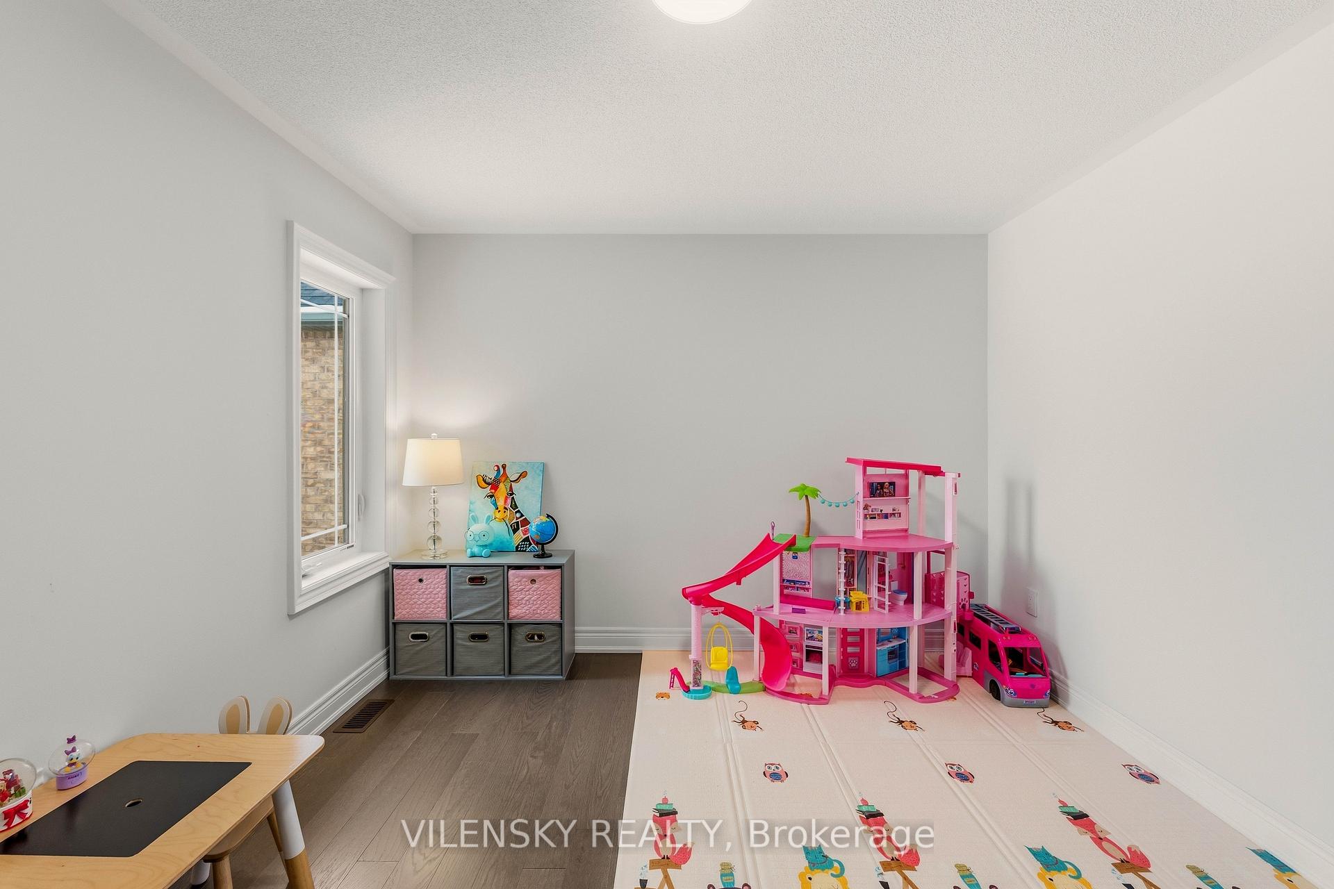 Luxury 5-Bed Family Home for Sale | 23 Watershed Gate, Queensville East Gwillimbury | Vilensky Realty
