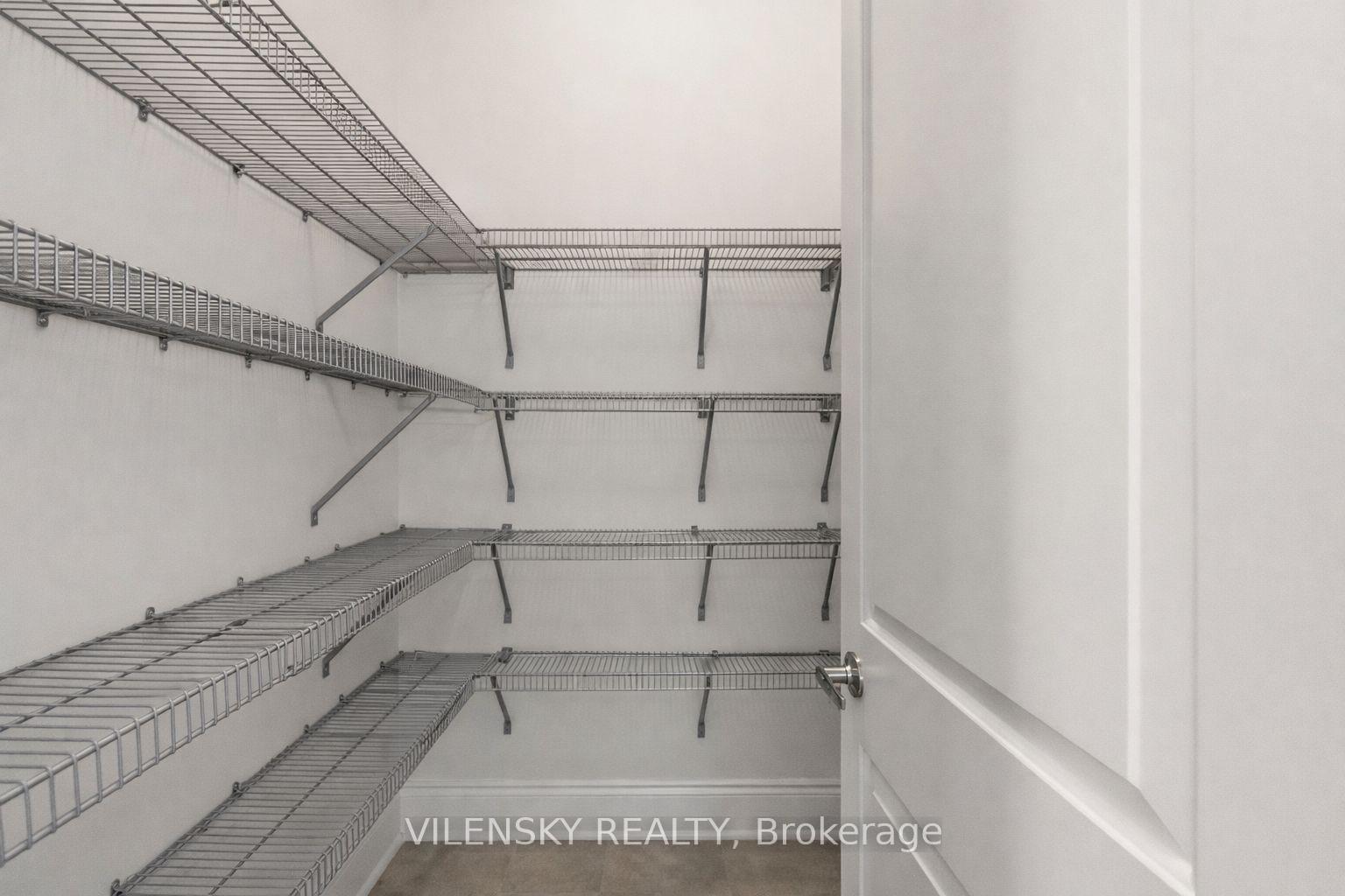 Luxury 5-Bed Family Home for Sale | 23 Watershed Gate, Queensville East Gwillimbury | Vilensky Realty