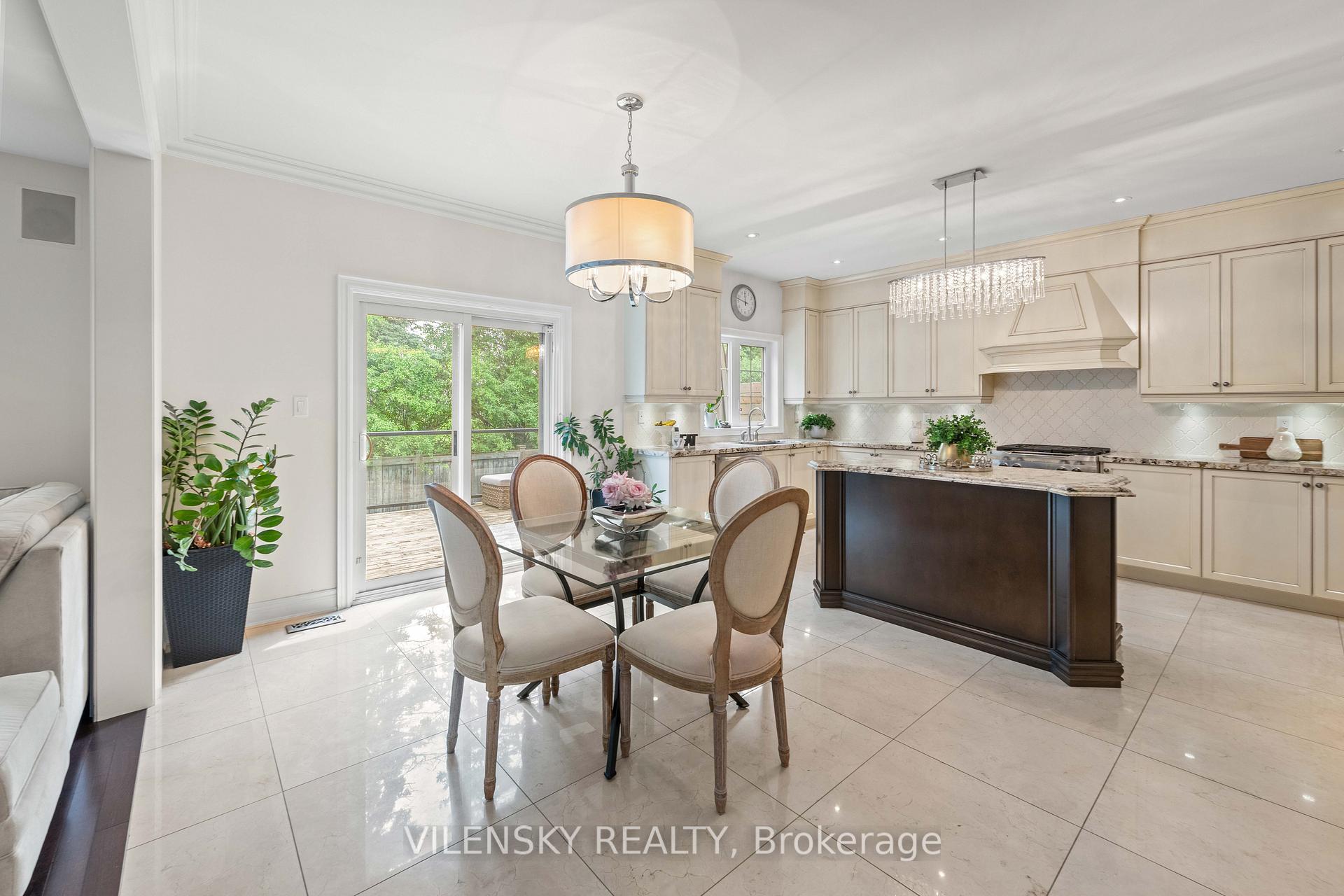 51 Lady Karen Crescent