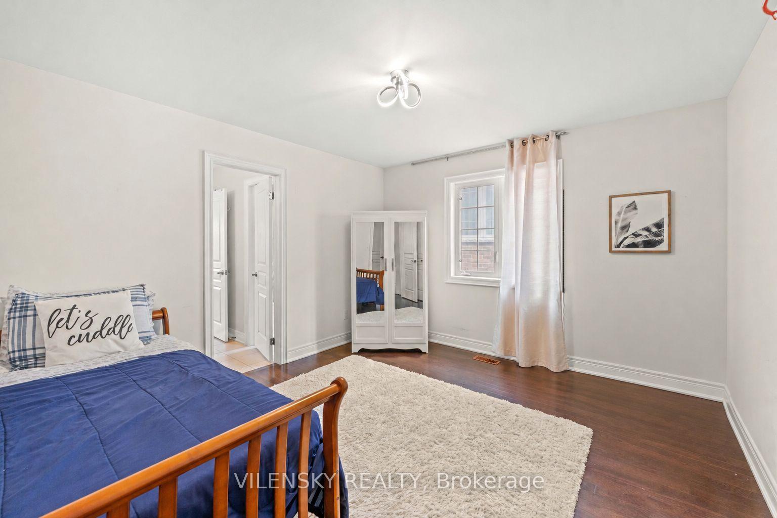 51 Lady Karen Crescent