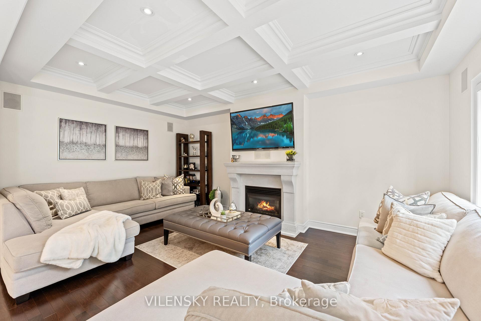 51 Lady Karen Crescent