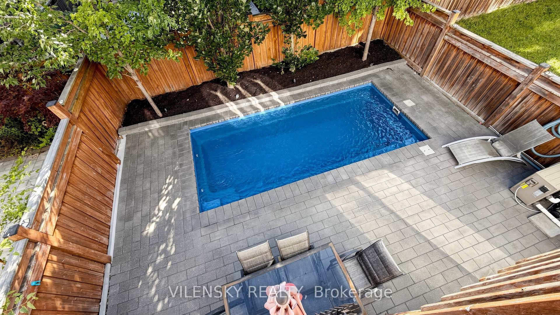 294 Ilan Ramon Boulevard