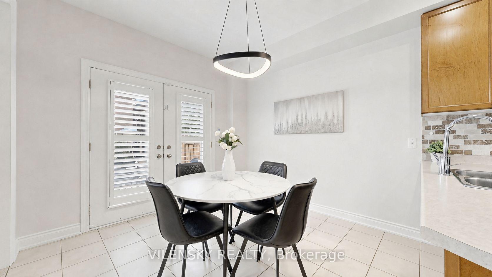 464 Apple Blossom Drive