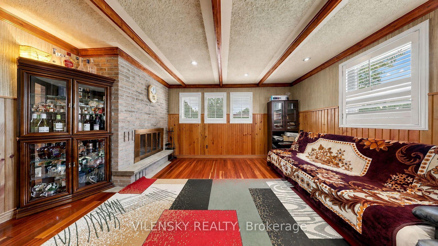 31 Lonny Court
