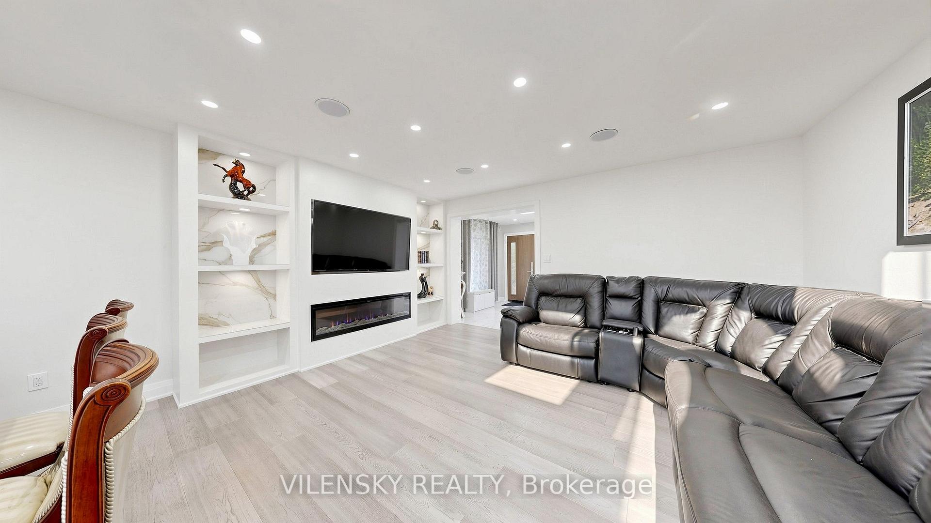 31 Lonny Court