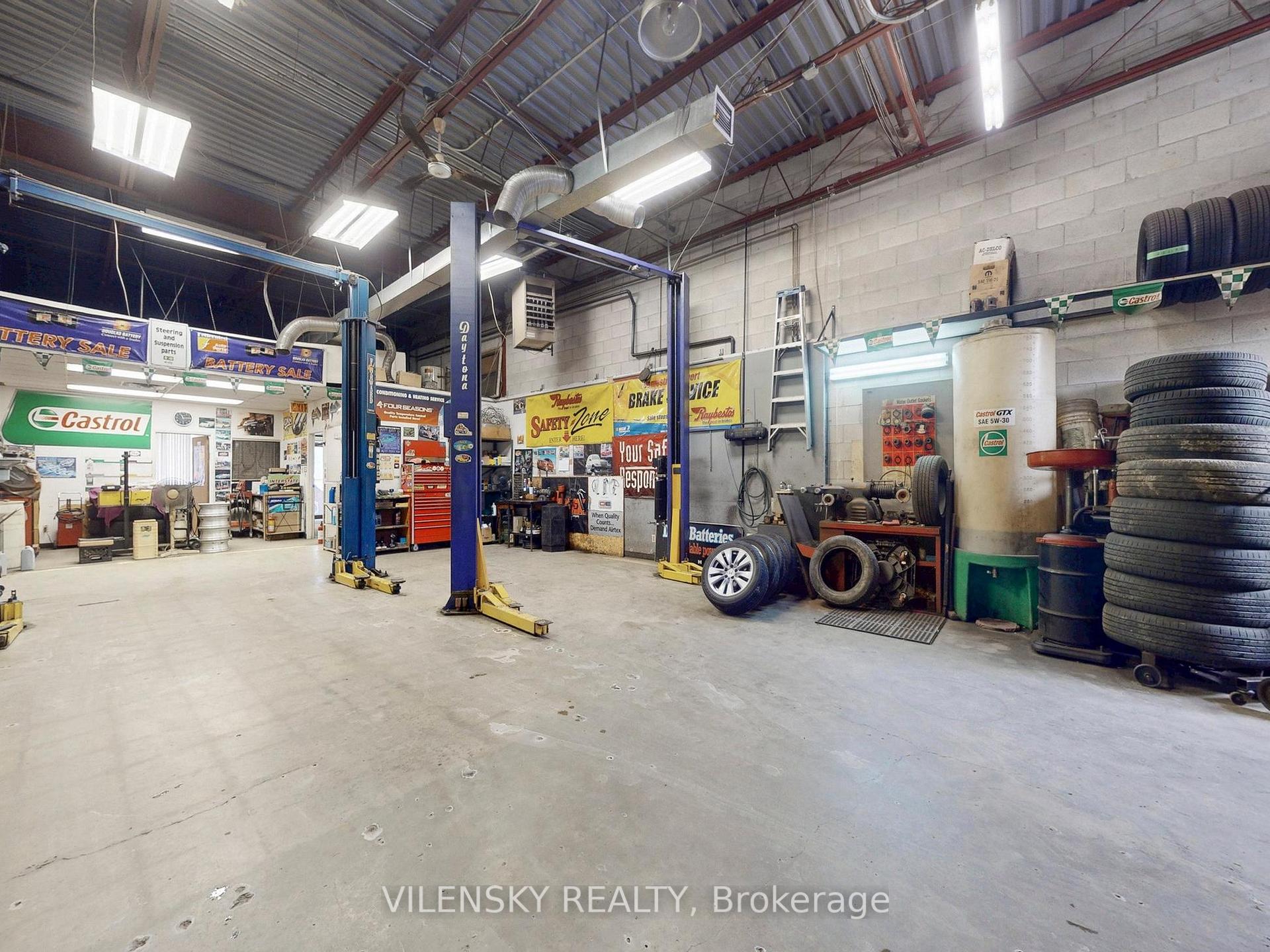 #33 – 1170 Sheppard Ave W | Industrial Condo For Sale Toronto | Vilensky Realty