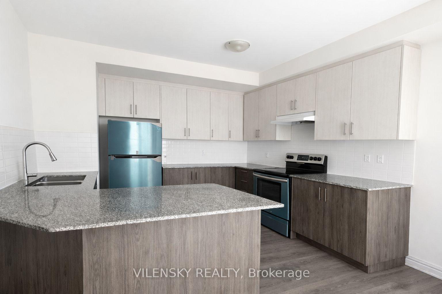 New End-Unit Kaneff Townhouse in Brampton | 2 Bed, 2 Bath, 2 Parking | $589,000