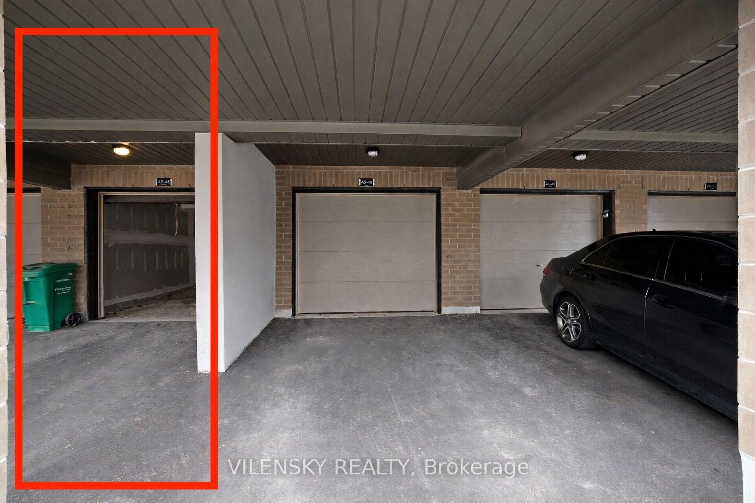 New End-Unit Kaneff Townhouse in Brampton | 2 Bed, 2 Bath, 2 Parking | $589,000