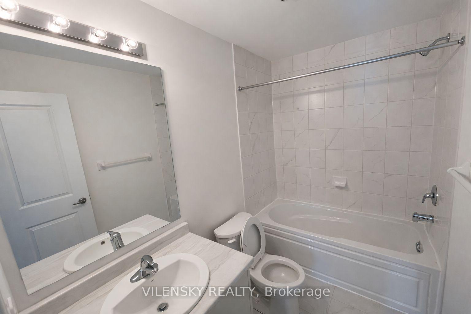 New End-Unit Kaneff Townhouse in Brampton | 2 Bed, 2 Bath, 2 Parking | $589,000