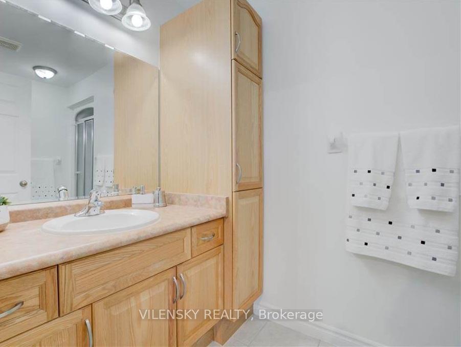 572 Thistlewood Drive 7